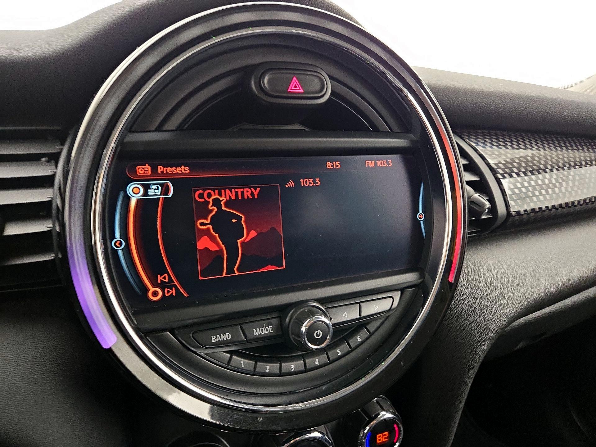 Thumbnail: 2016 MINI Cooper Hardtop - 15