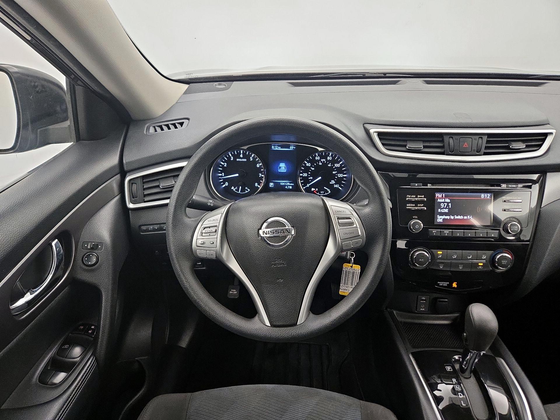 Thumbnail: 2016 Nissan Rogue - 10