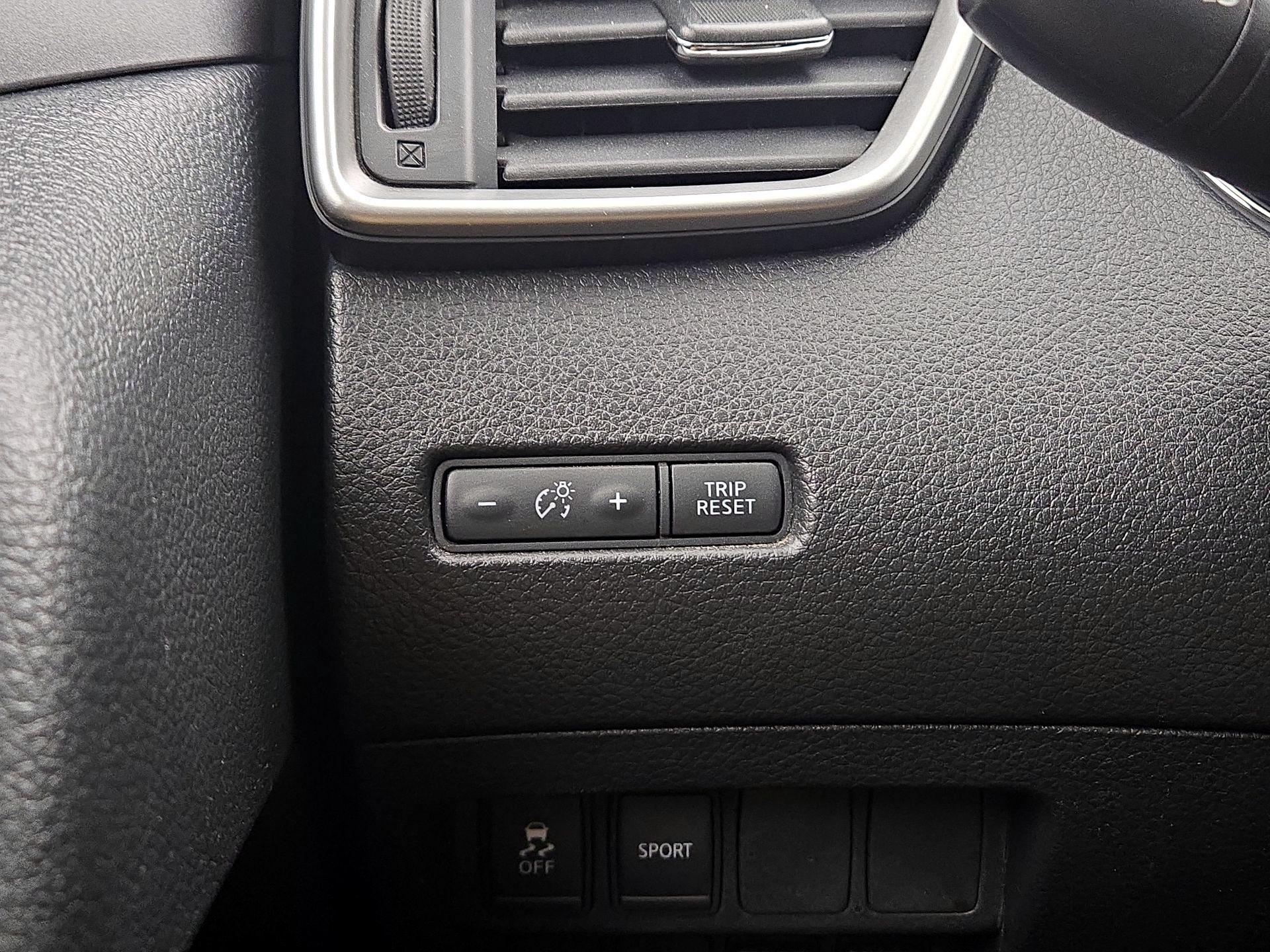 Thumbnail: 2016 Nissan Rogue - 13