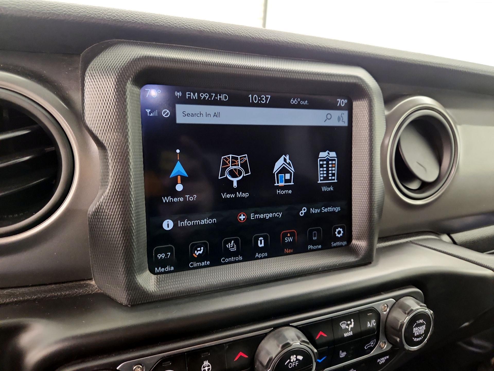 Thumbnail: 2021 Jeep Gladiator - 14