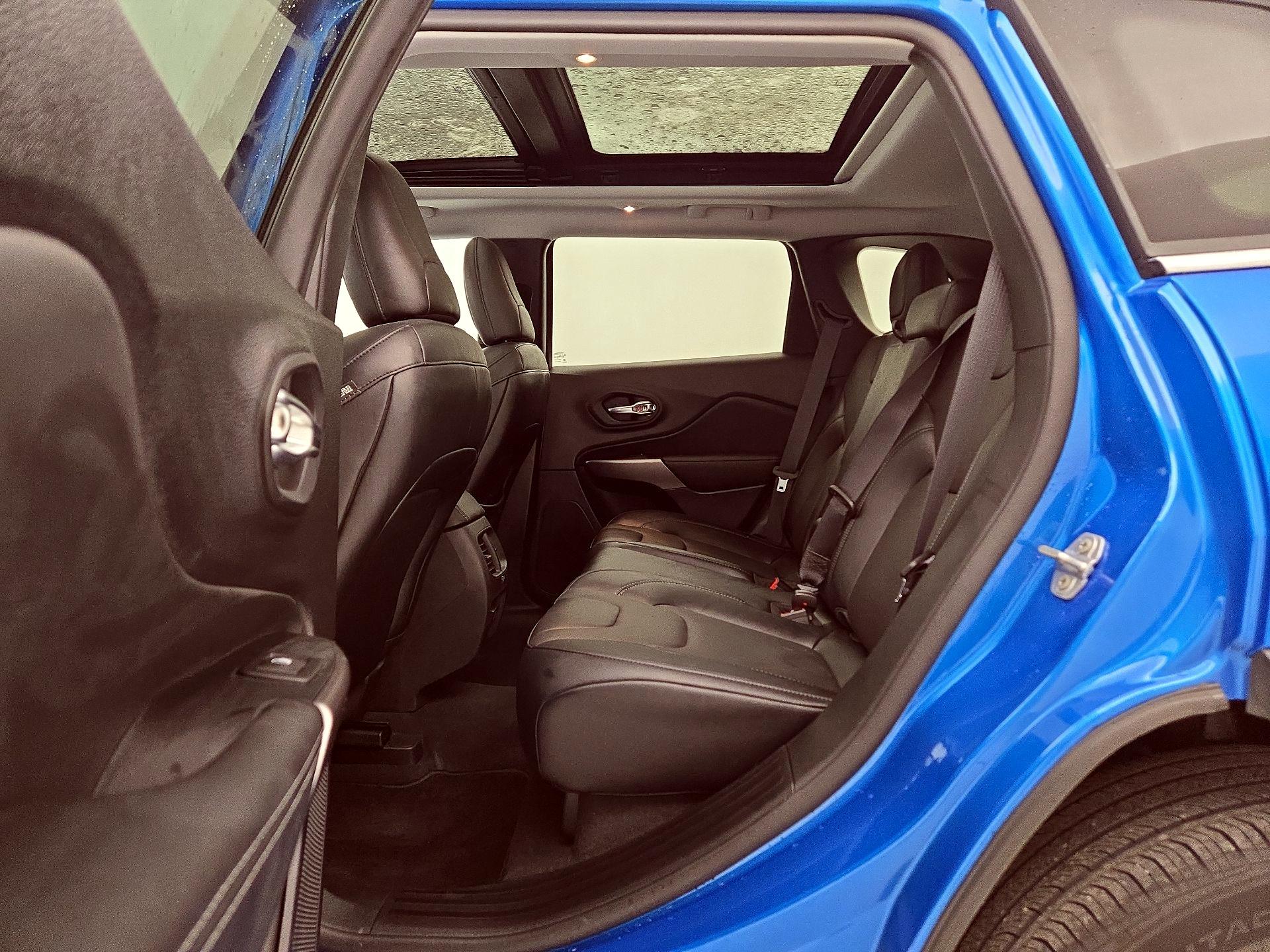 Thumbnail: 2022 Jeep Cherokee - 20