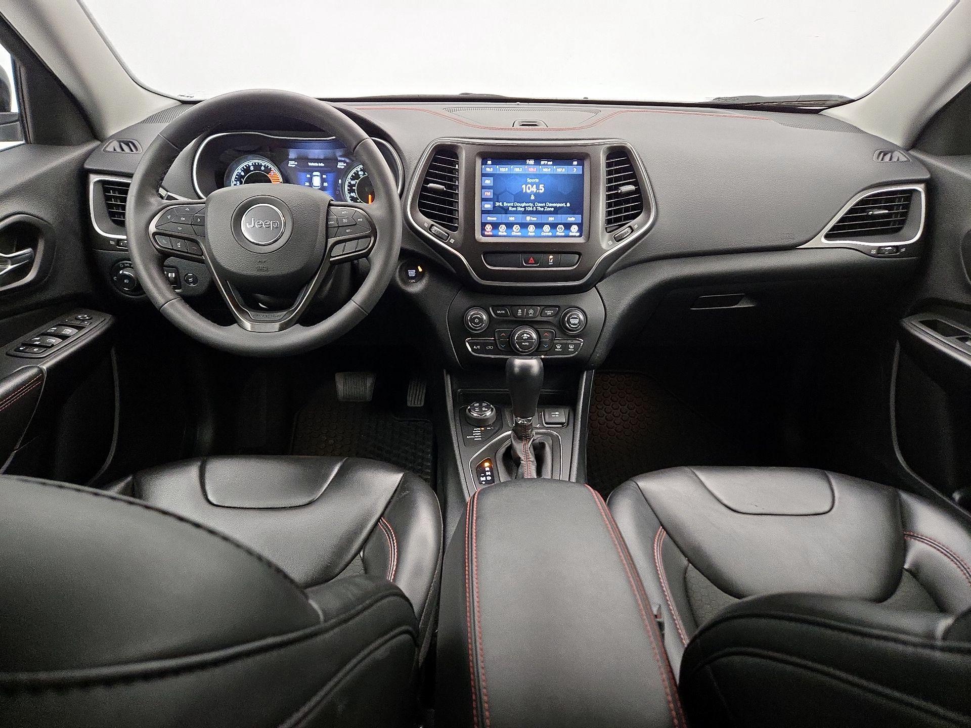 Thumbnail: 2022 Jeep Cherokee - 9