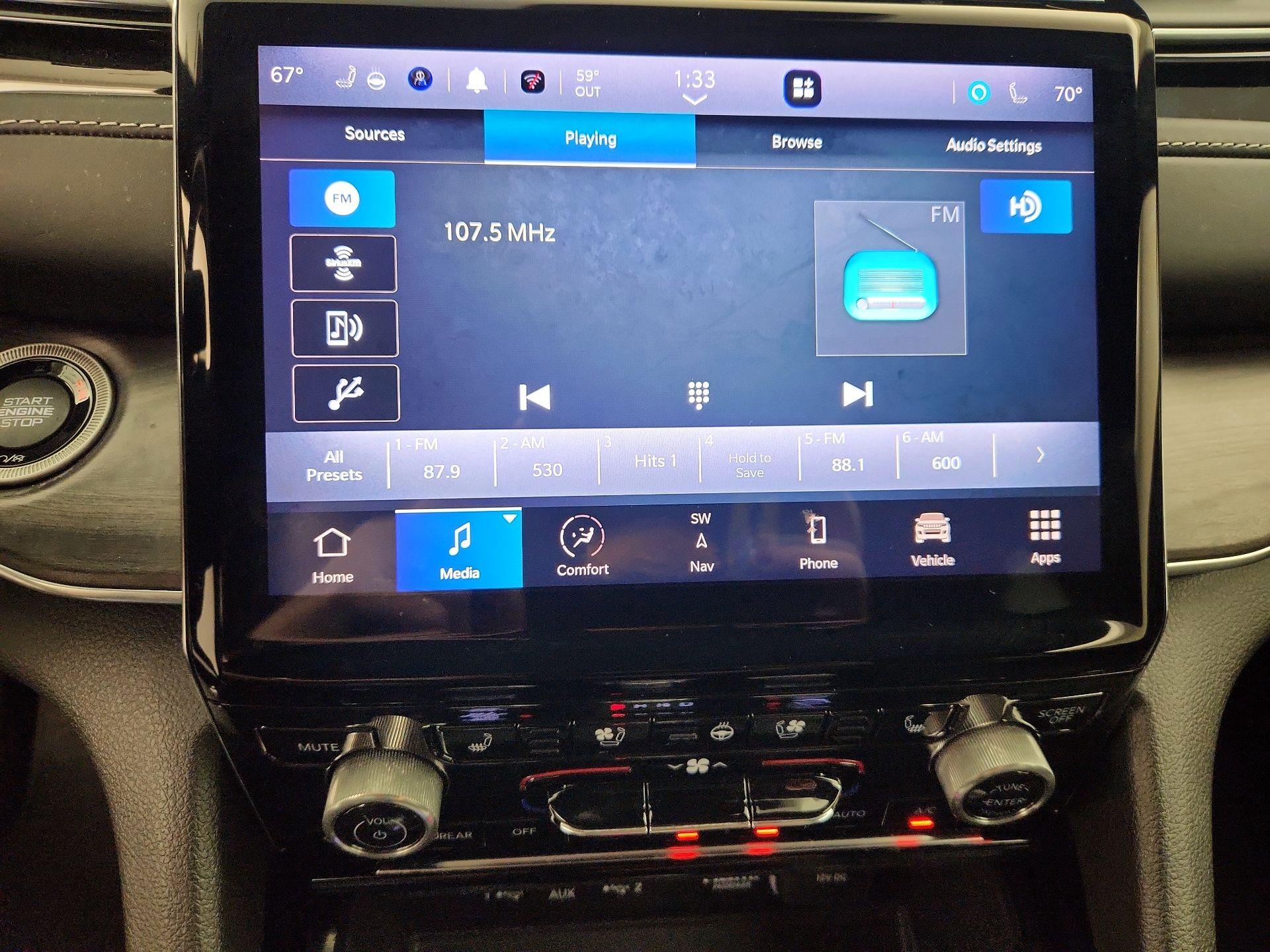 Thumbnail: 2022 Jeep Grand Cherokee - 15