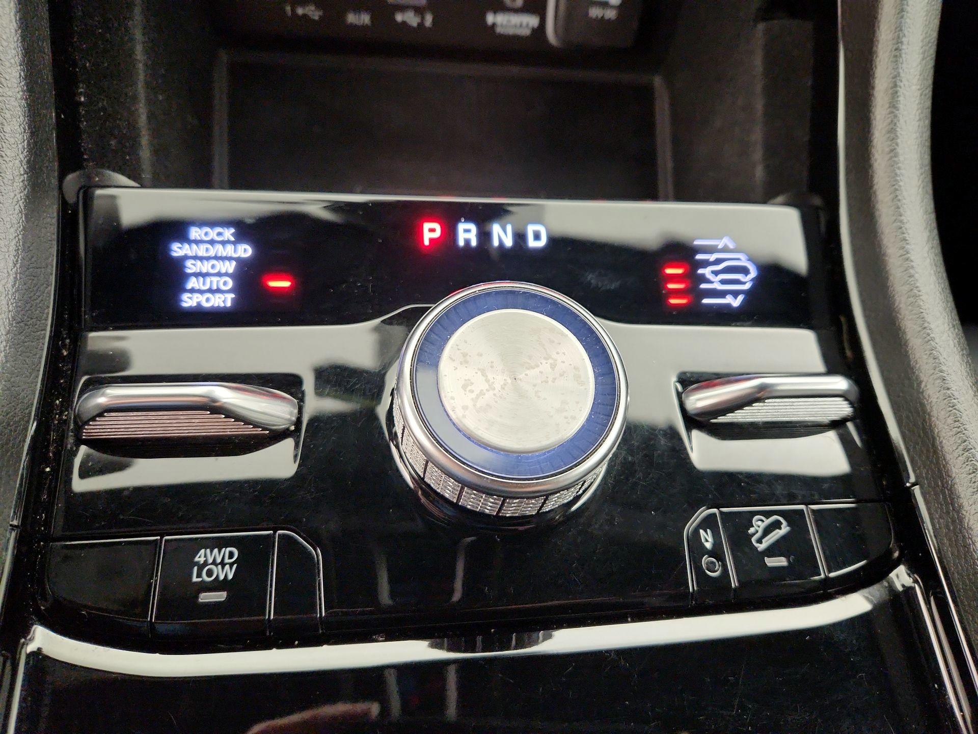 Thumbnail: 2022 Jeep Grand Cherokee - 17