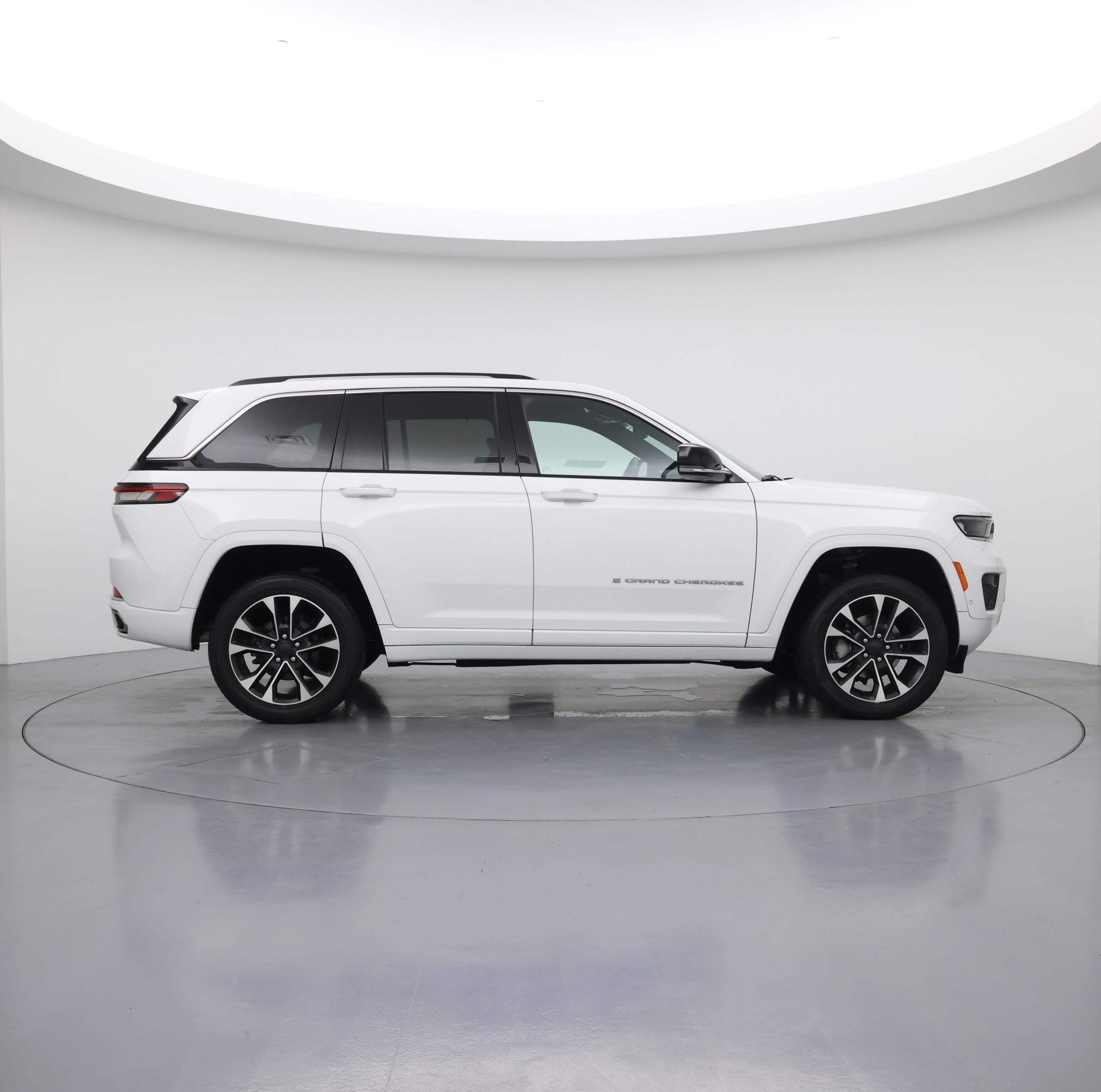 Thumbnail: 2022 Jeep Grand Cherokee - 7