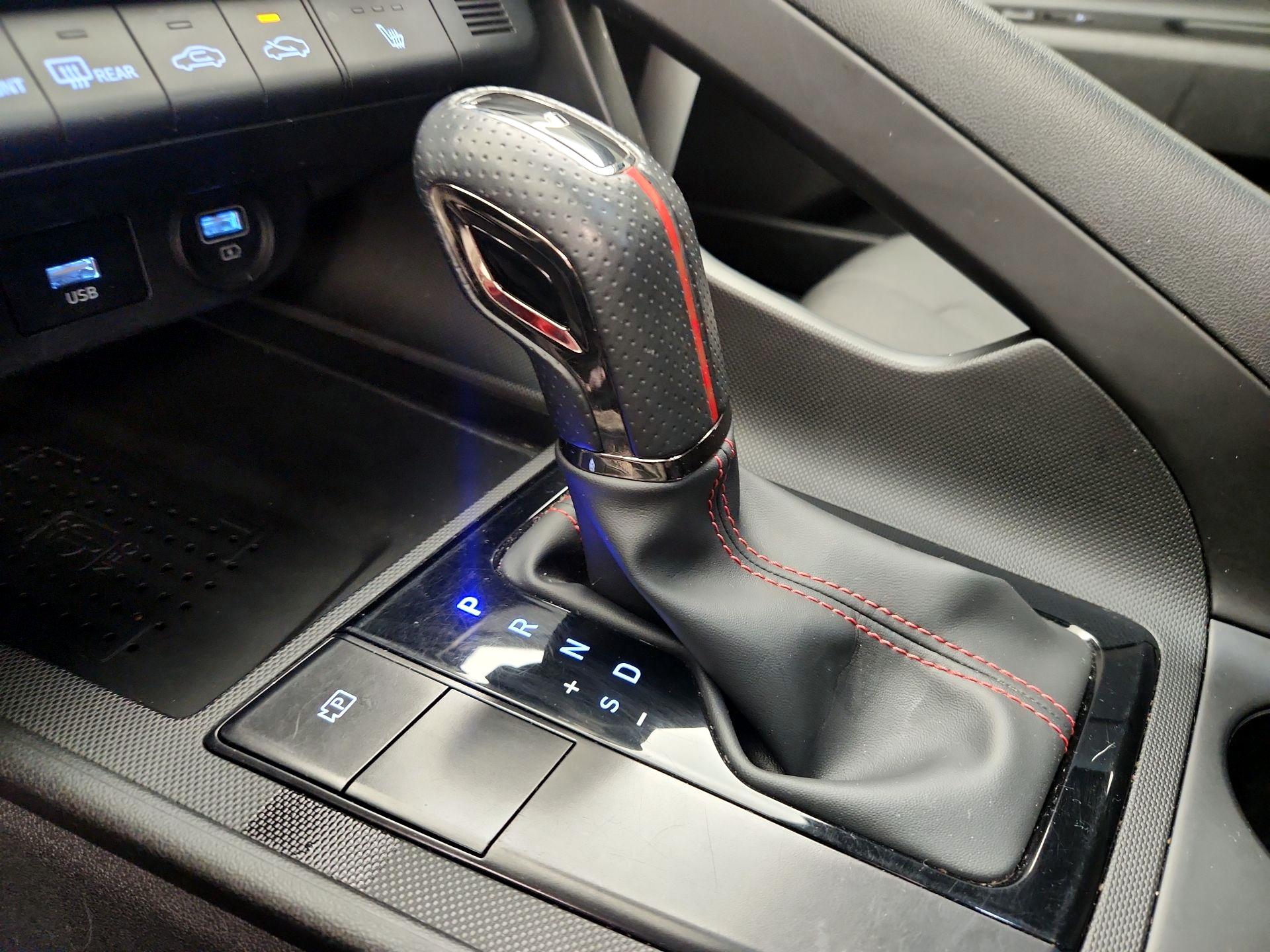 Thumbnail: 2023 Hyundai Elantra - 18