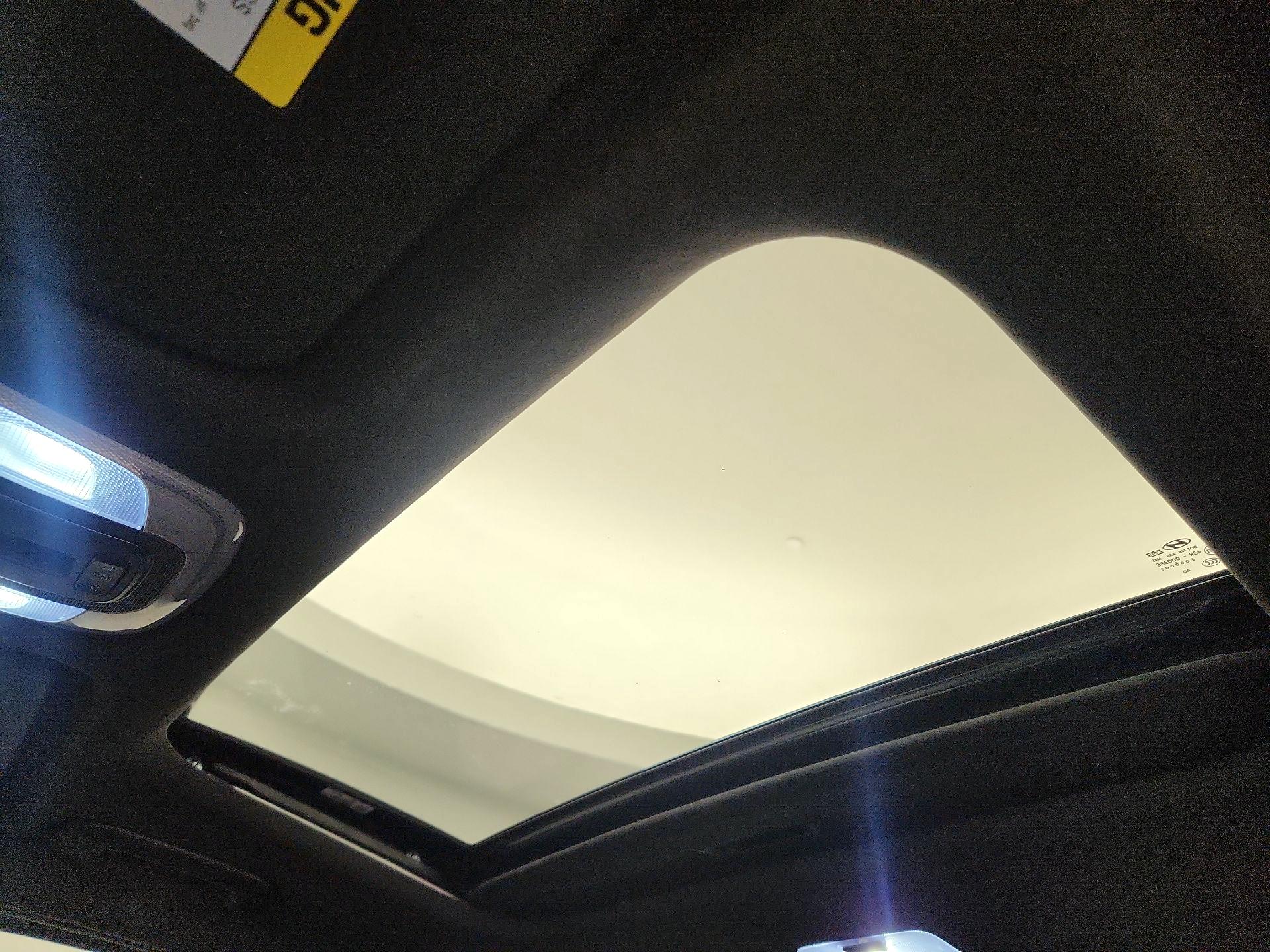 Thumbnail: 2023 Hyundai Elantra - 20