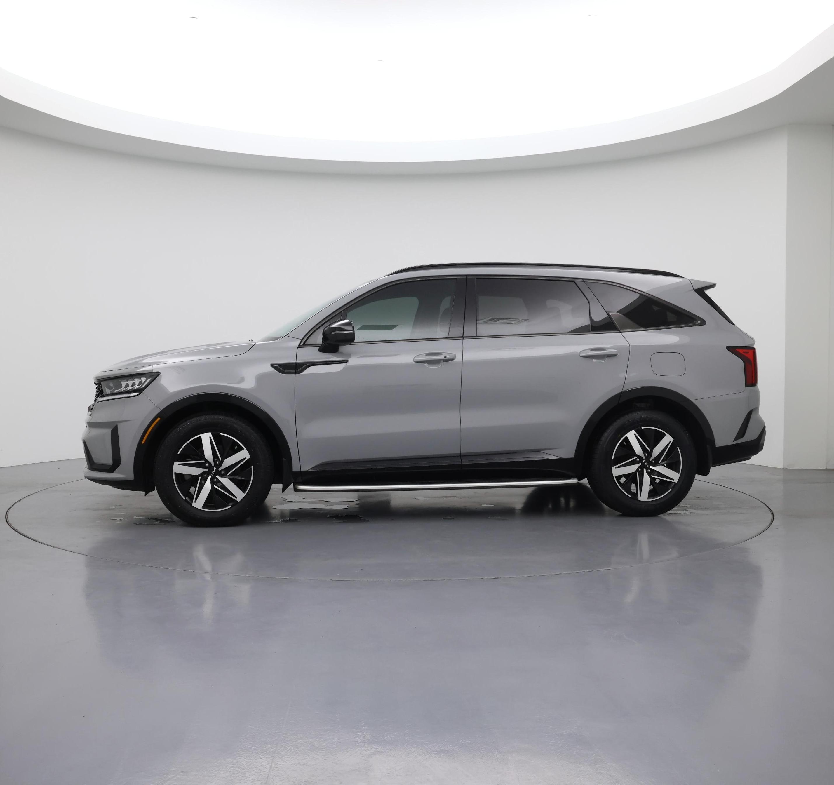 Thumbnail: 2023 Kia Sorento - 3