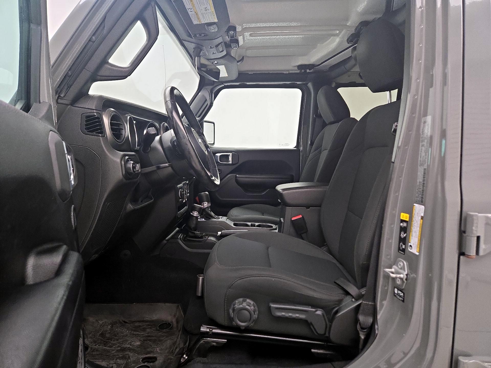 Thumbnail: 2021 Jeep Gladiator - 11