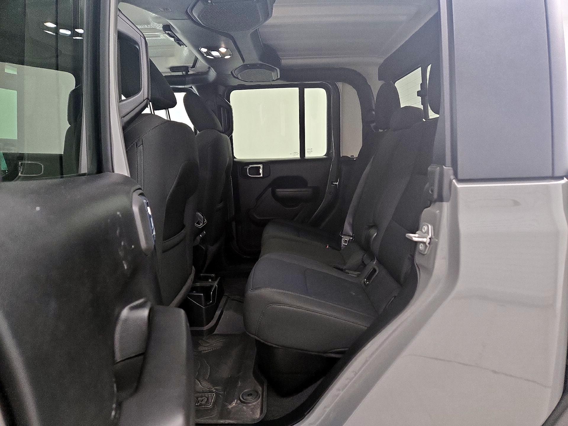 Thumbnail: 2021 Jeep Gladiator - 20