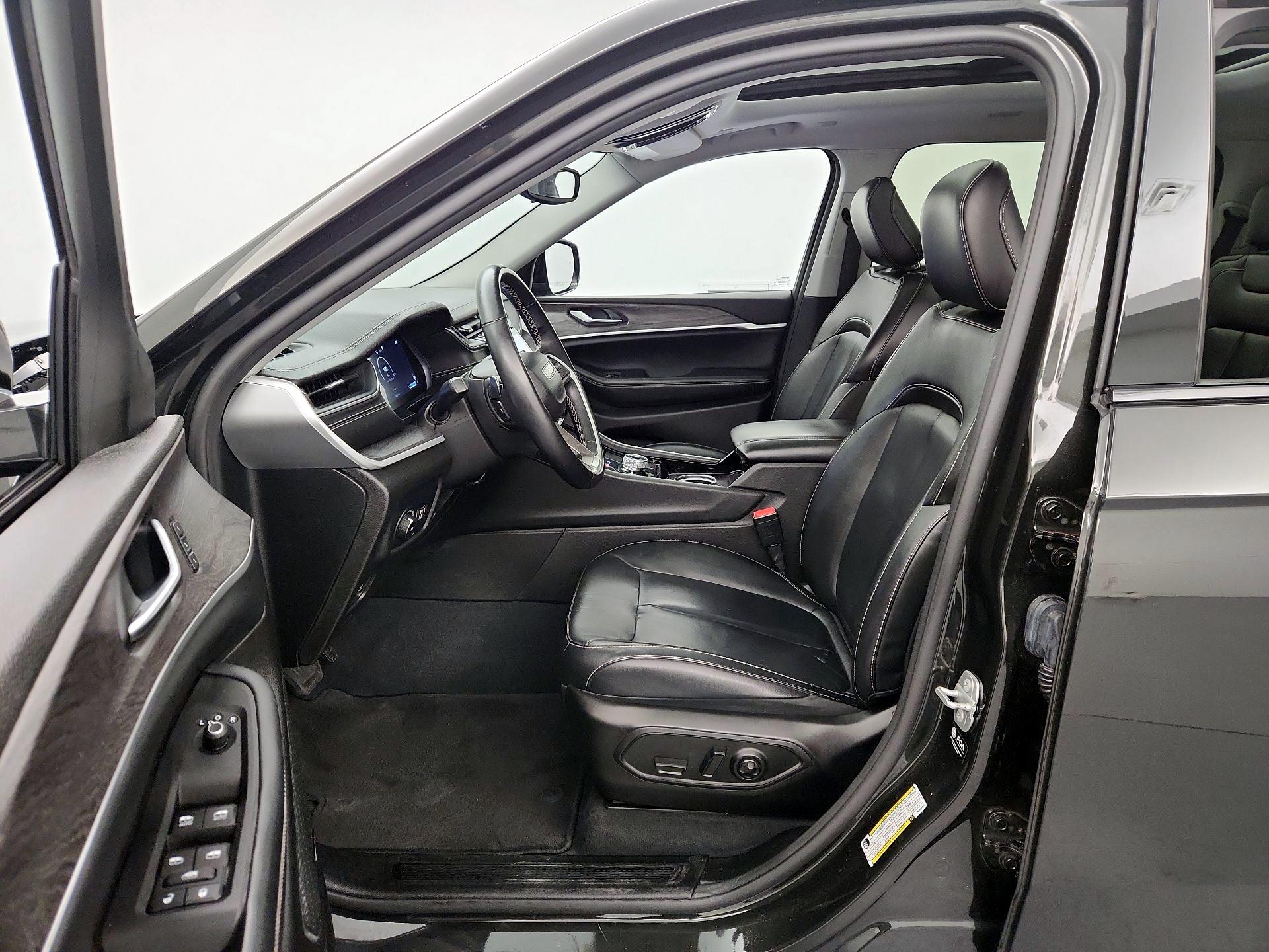 Thumbnail: 2022 Jeep Grand Cherokee L - 11