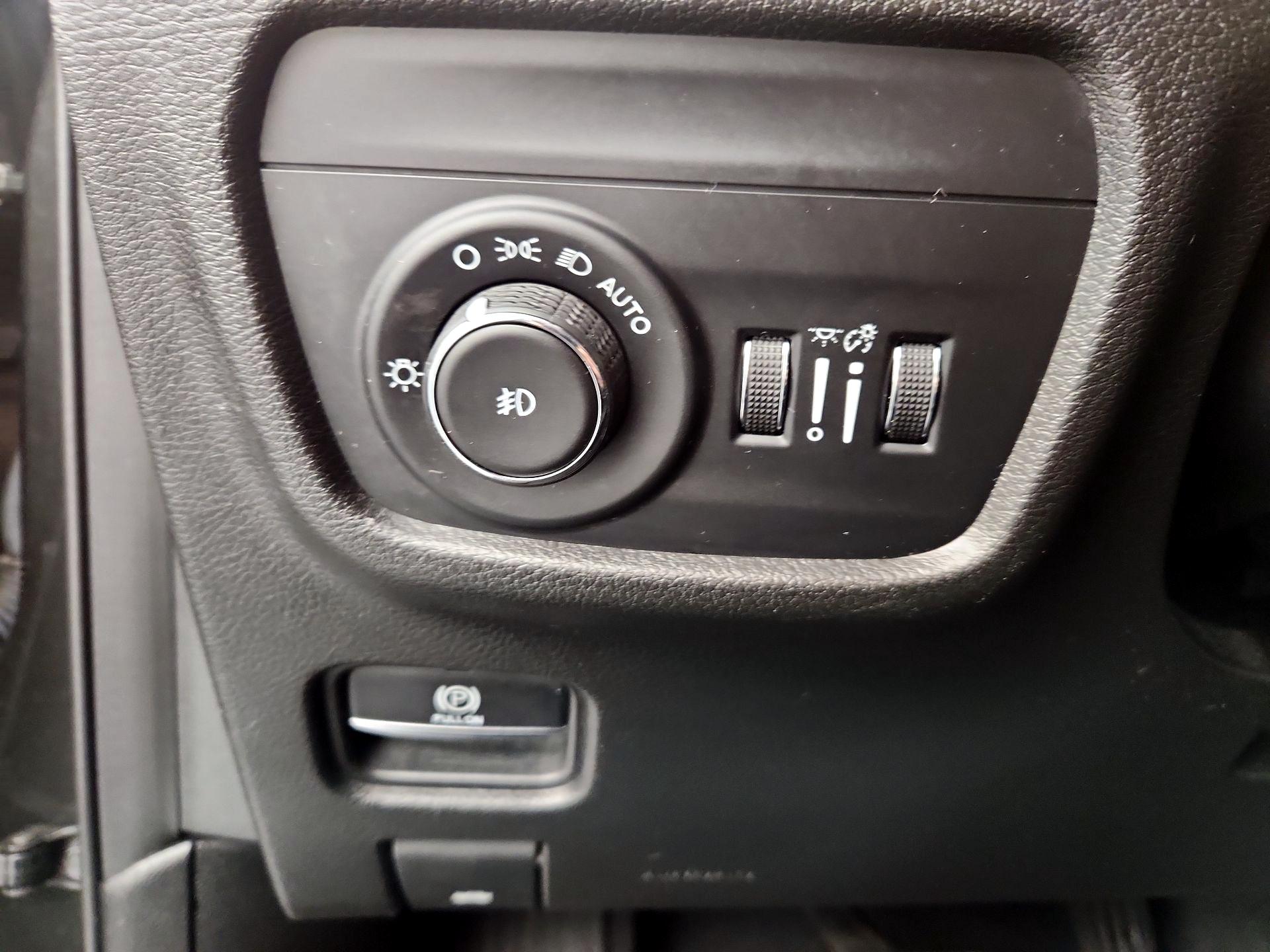 Thumbnail: 2022 Jeep Grand Cherokee L - 13