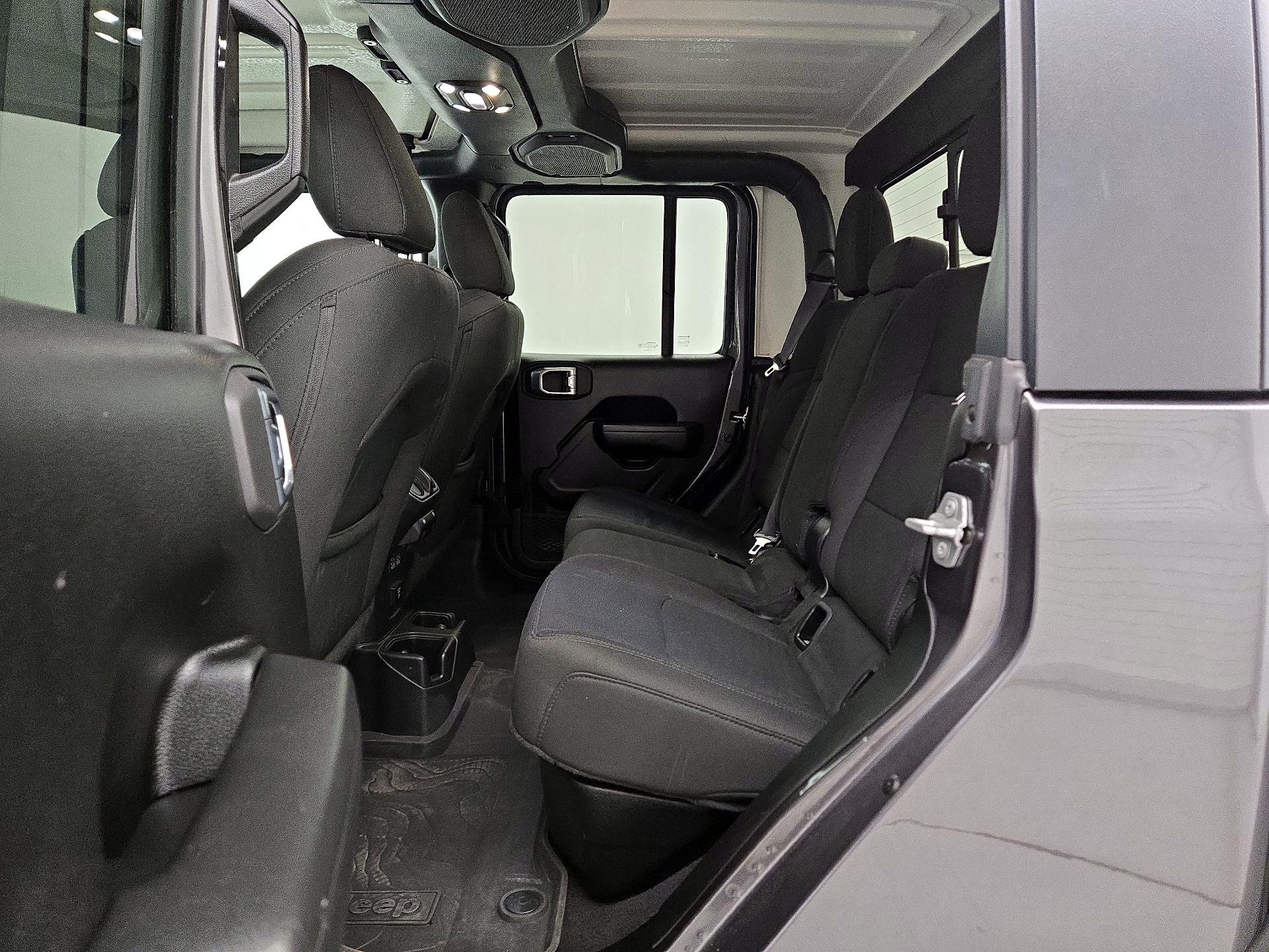 Thumbnail: 2022 Jeep Gladiator - 20