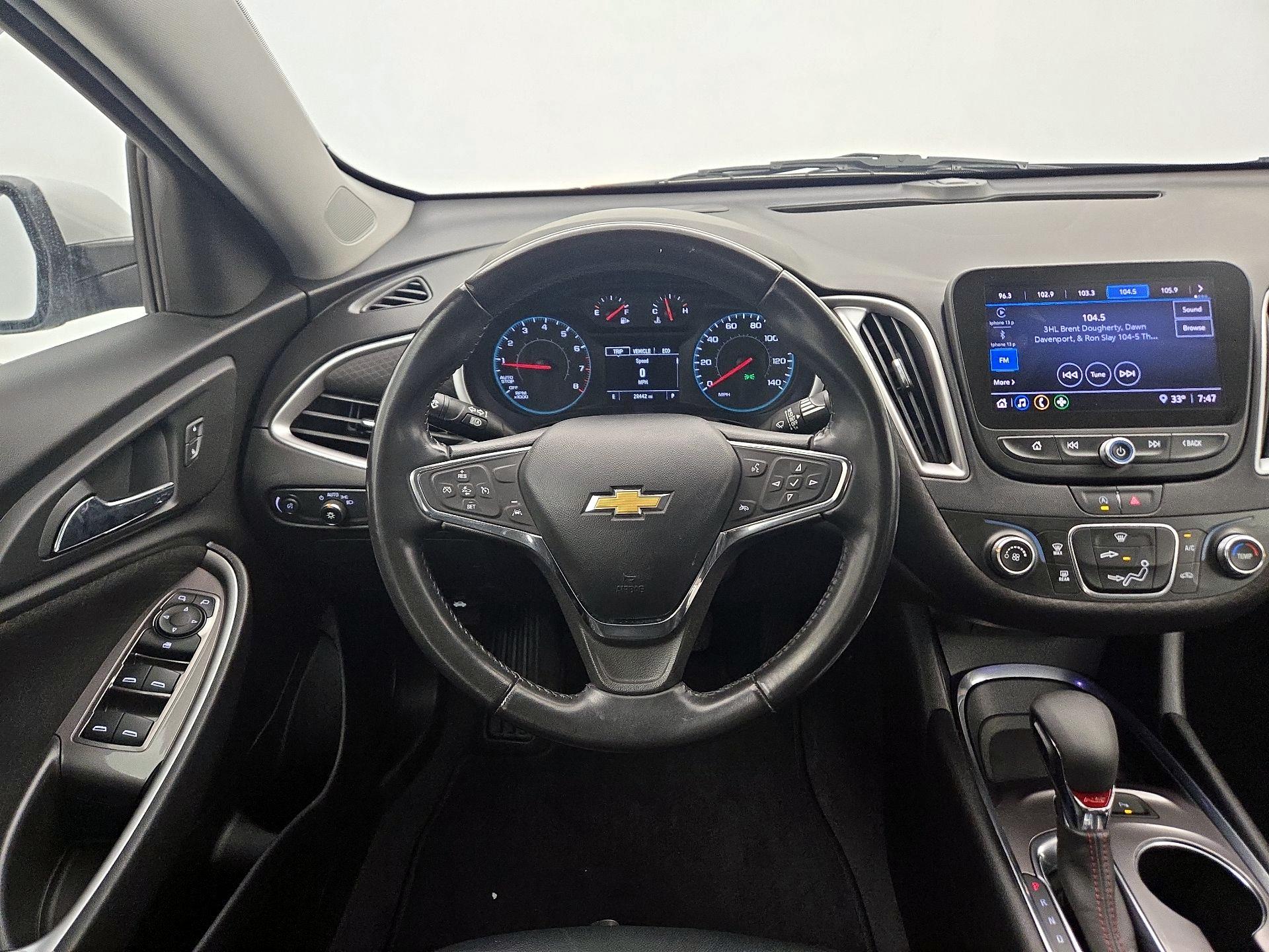 Thumbnail: 2021 Chevrolet Malibu - 10