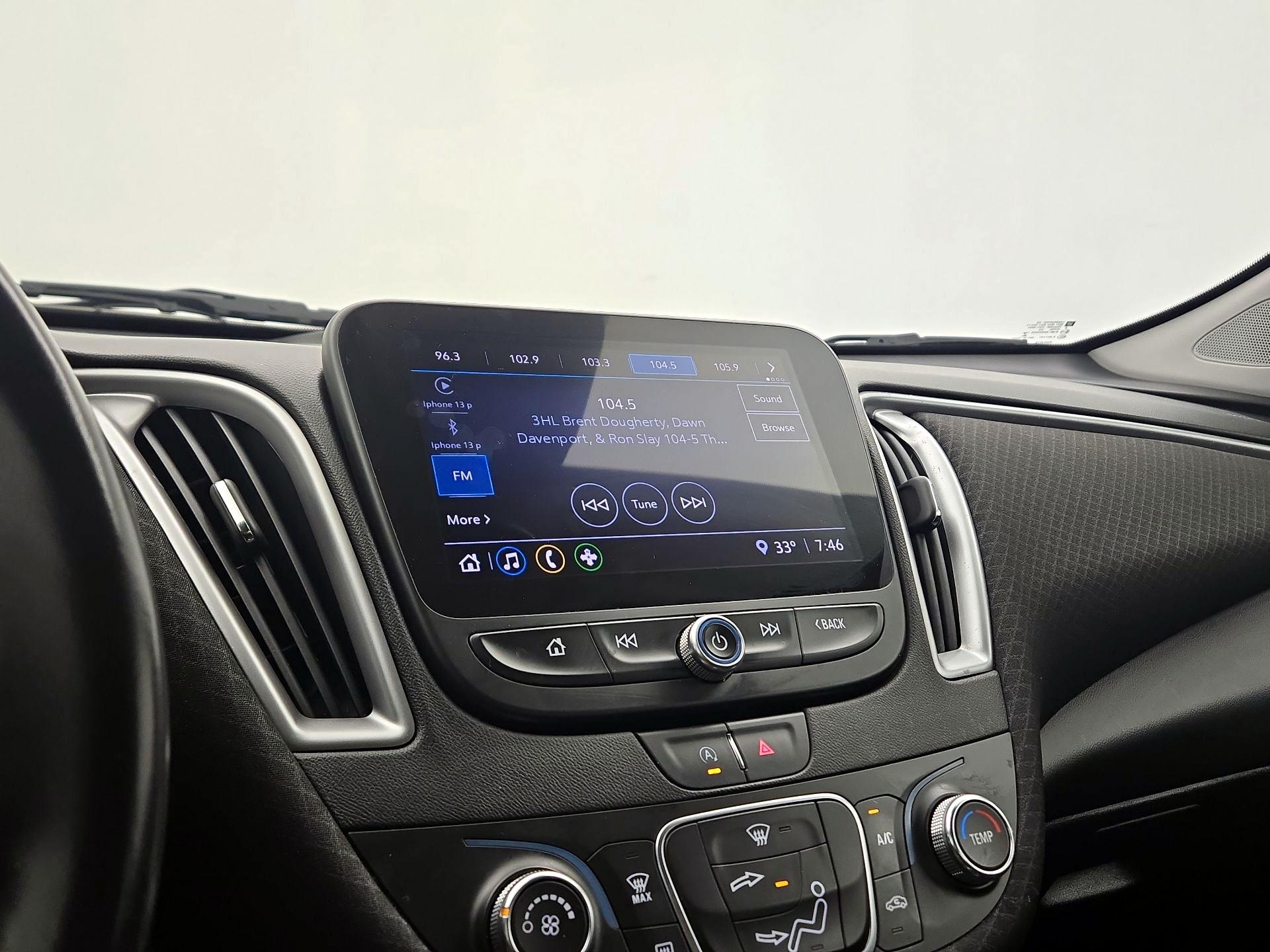 Thumbnail: 2021 Chevrolet Malibu - 15