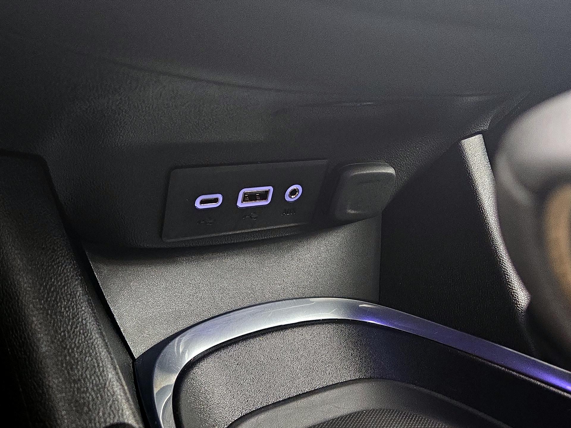 Thumbnail: 2021 Chevrolet Malibu - 18