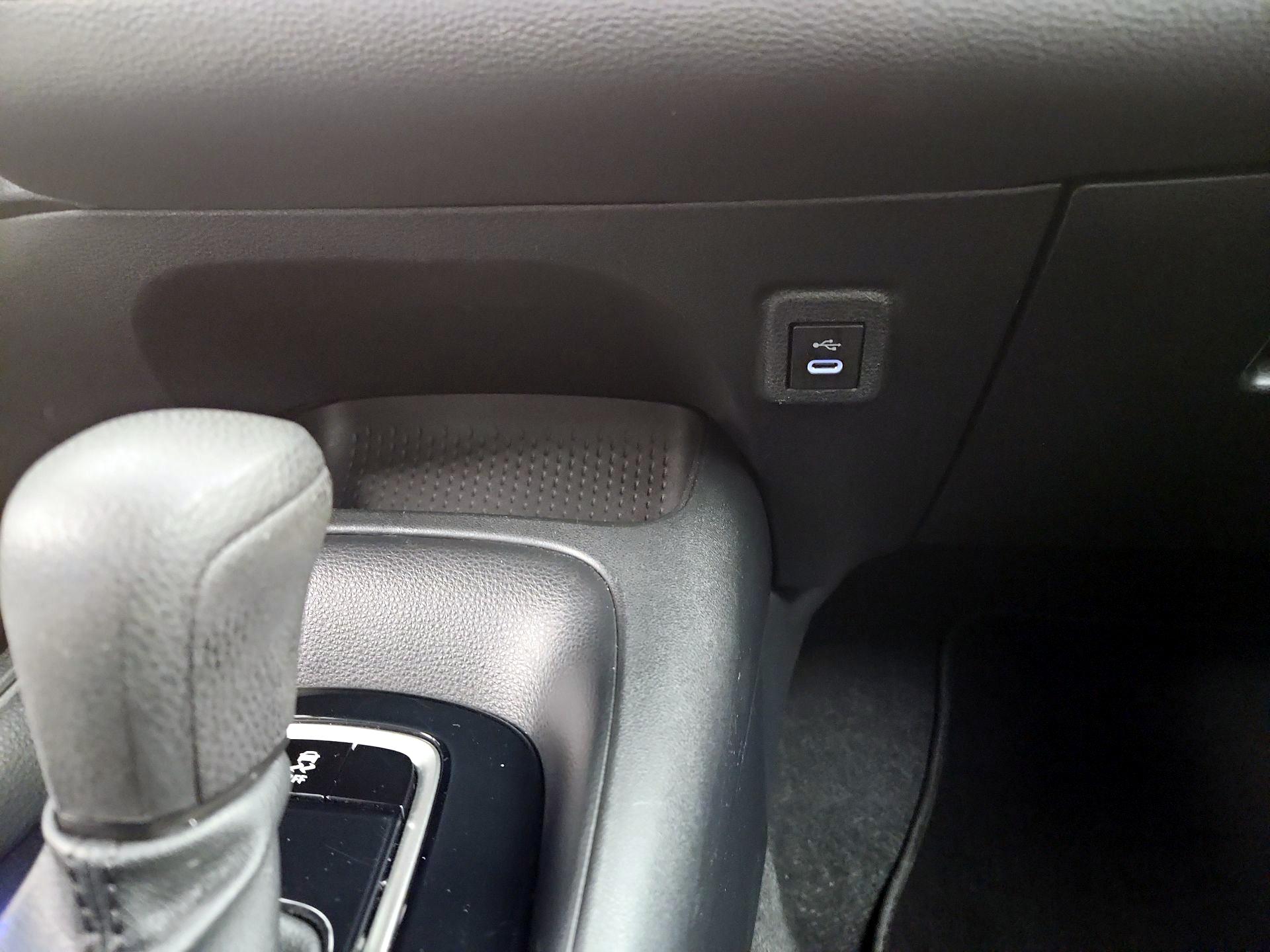 Thumbnail: 2023 Toyota Corolla - 18