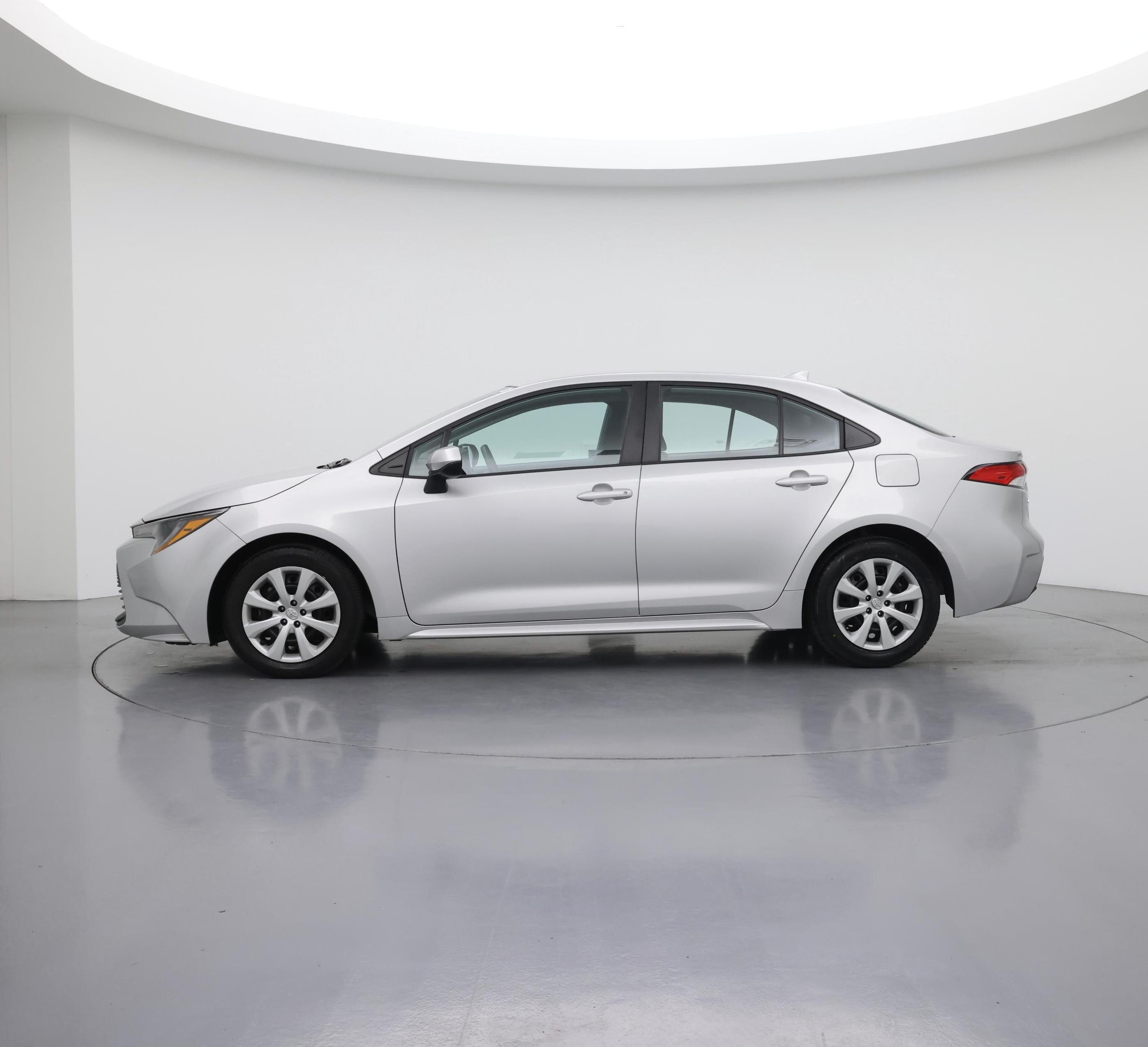 Thumbnail: 2023 Toyota Corolla - 3