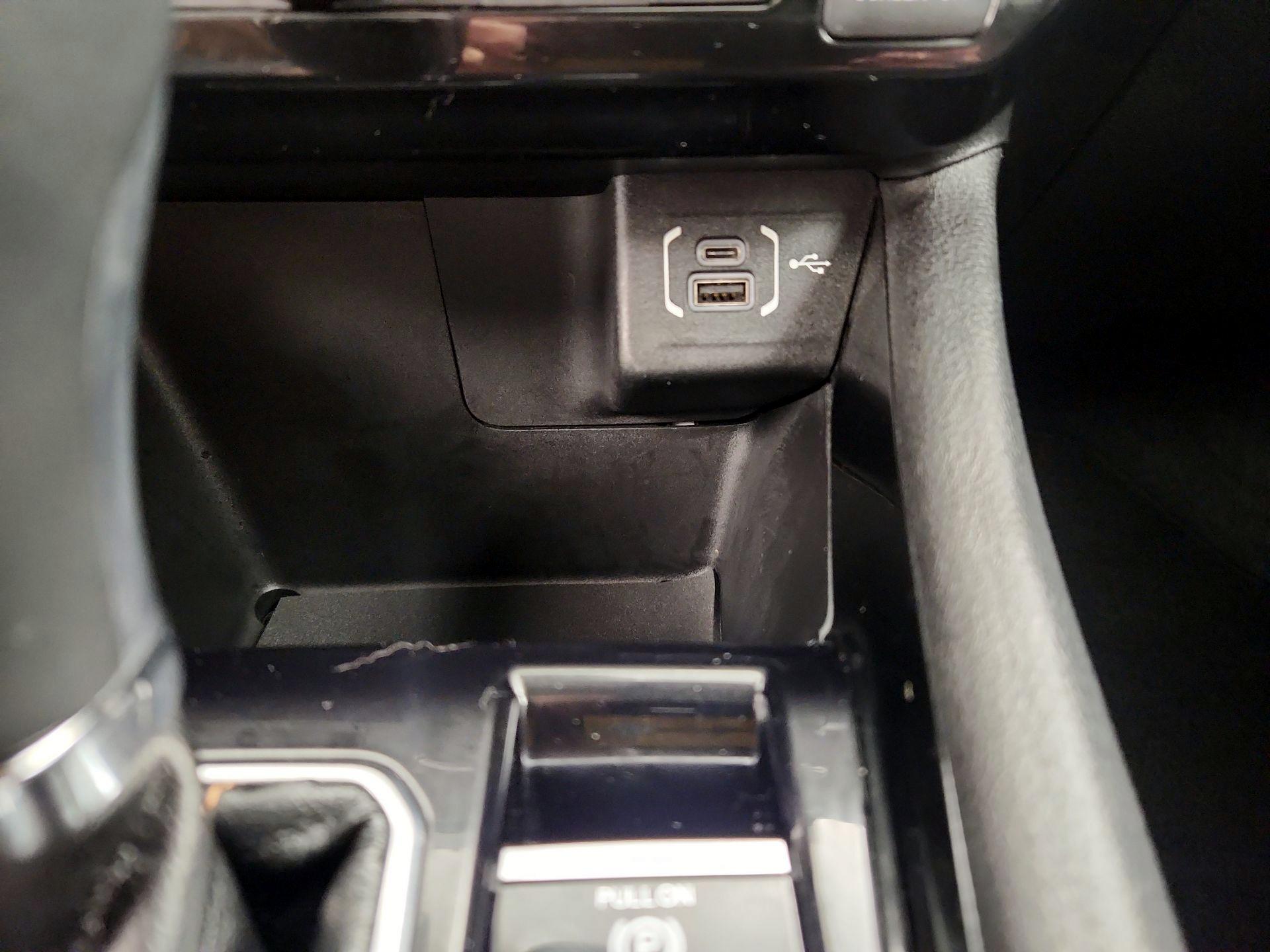 Thumbnail: 2022 Jeep Compass - 18