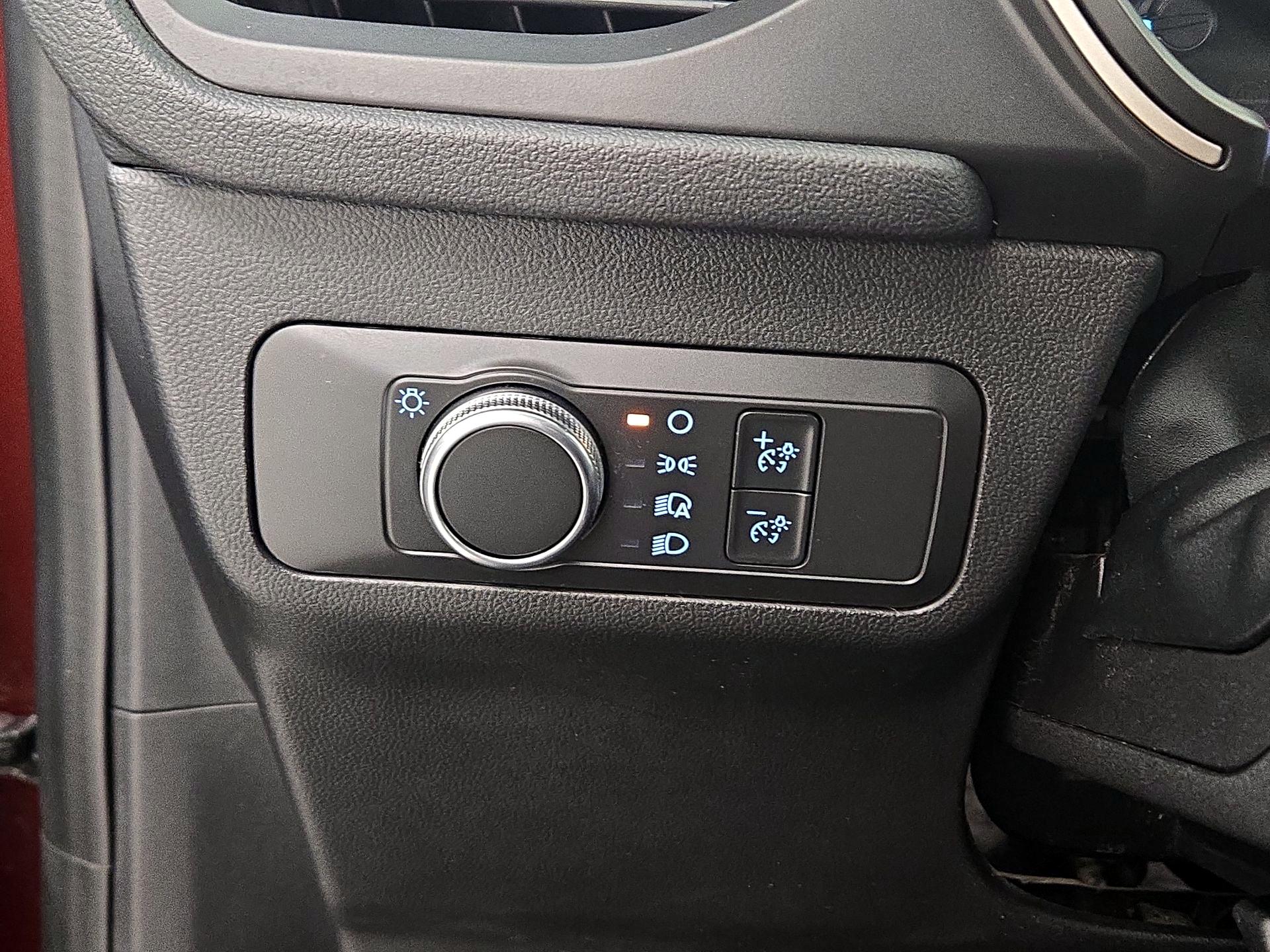 Thumbnail: 2021 Ford Escape - 13