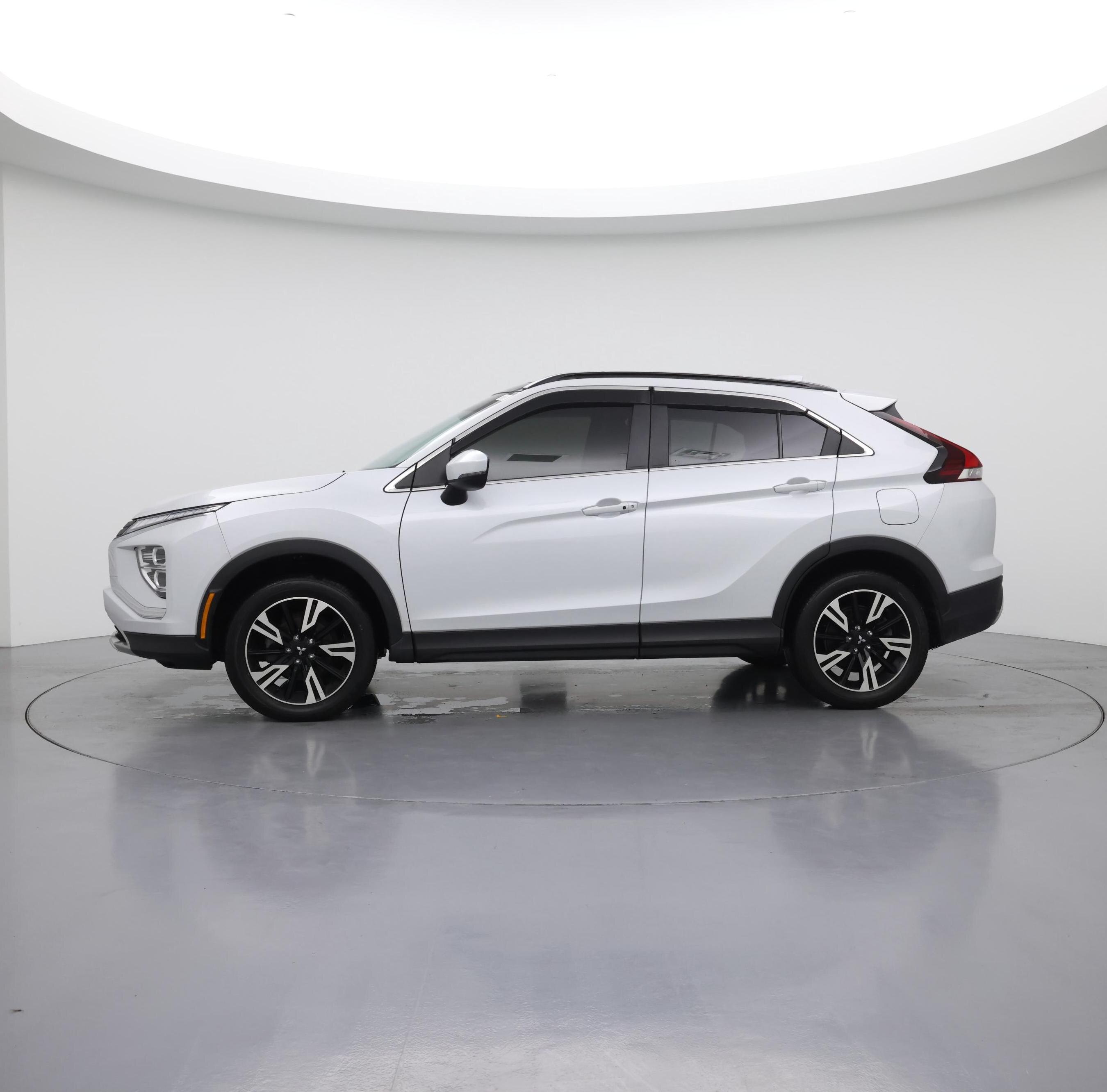 Thumbnail: 2023 Mitsubishi Eclipse Cross - 3