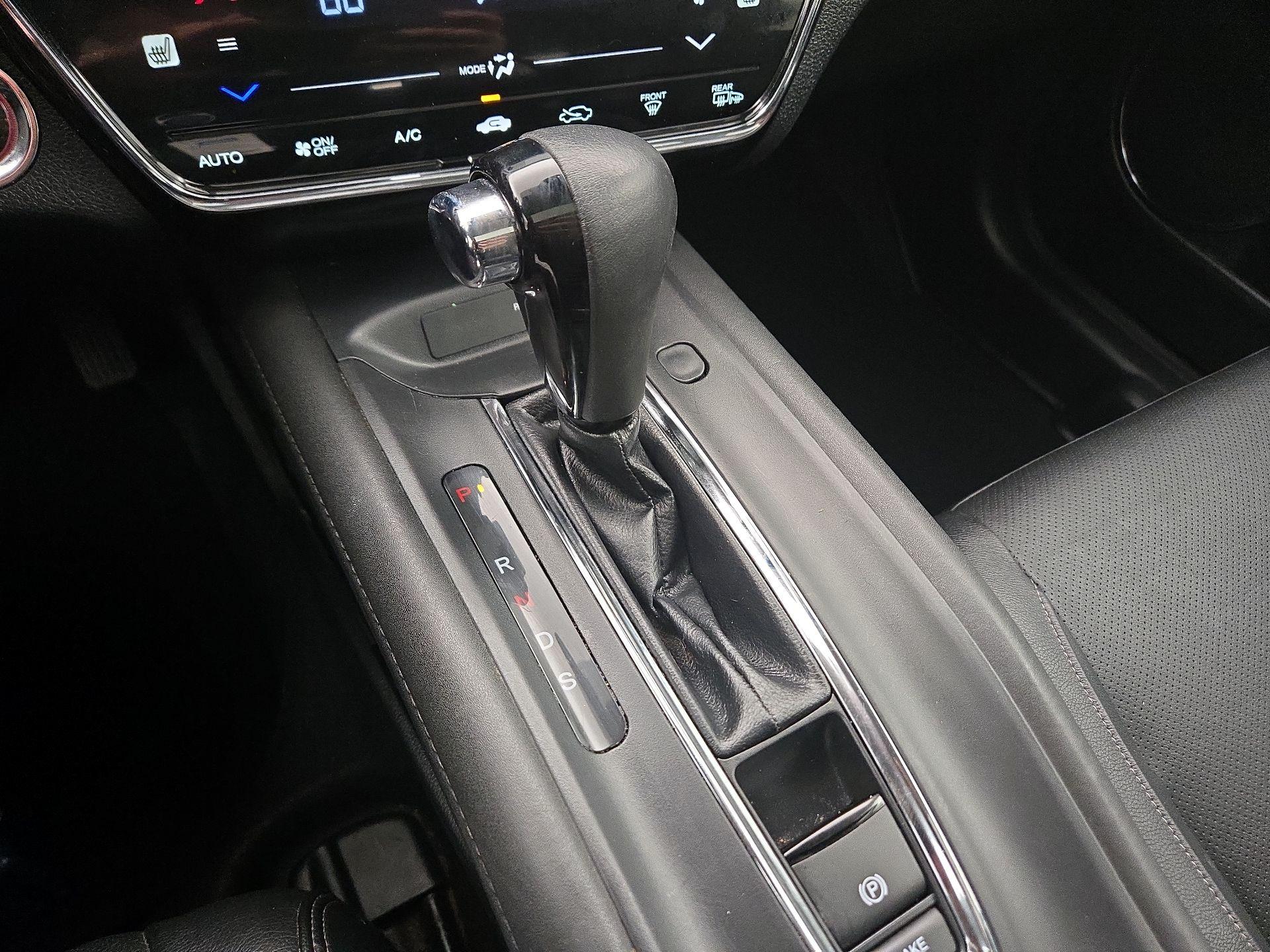 Thumbnail: 2019 Honda HR-V - 17