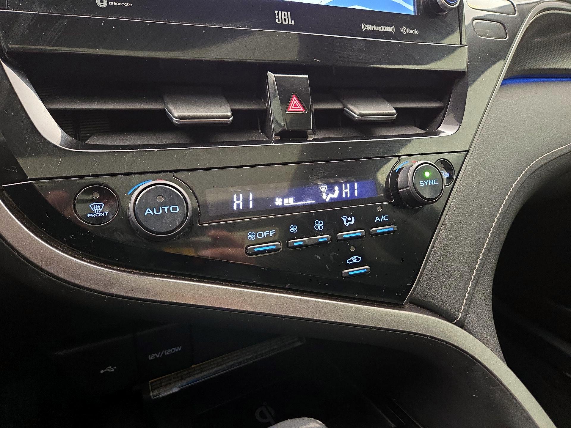 Thumbnail: 2021 Toyota Camry - 17