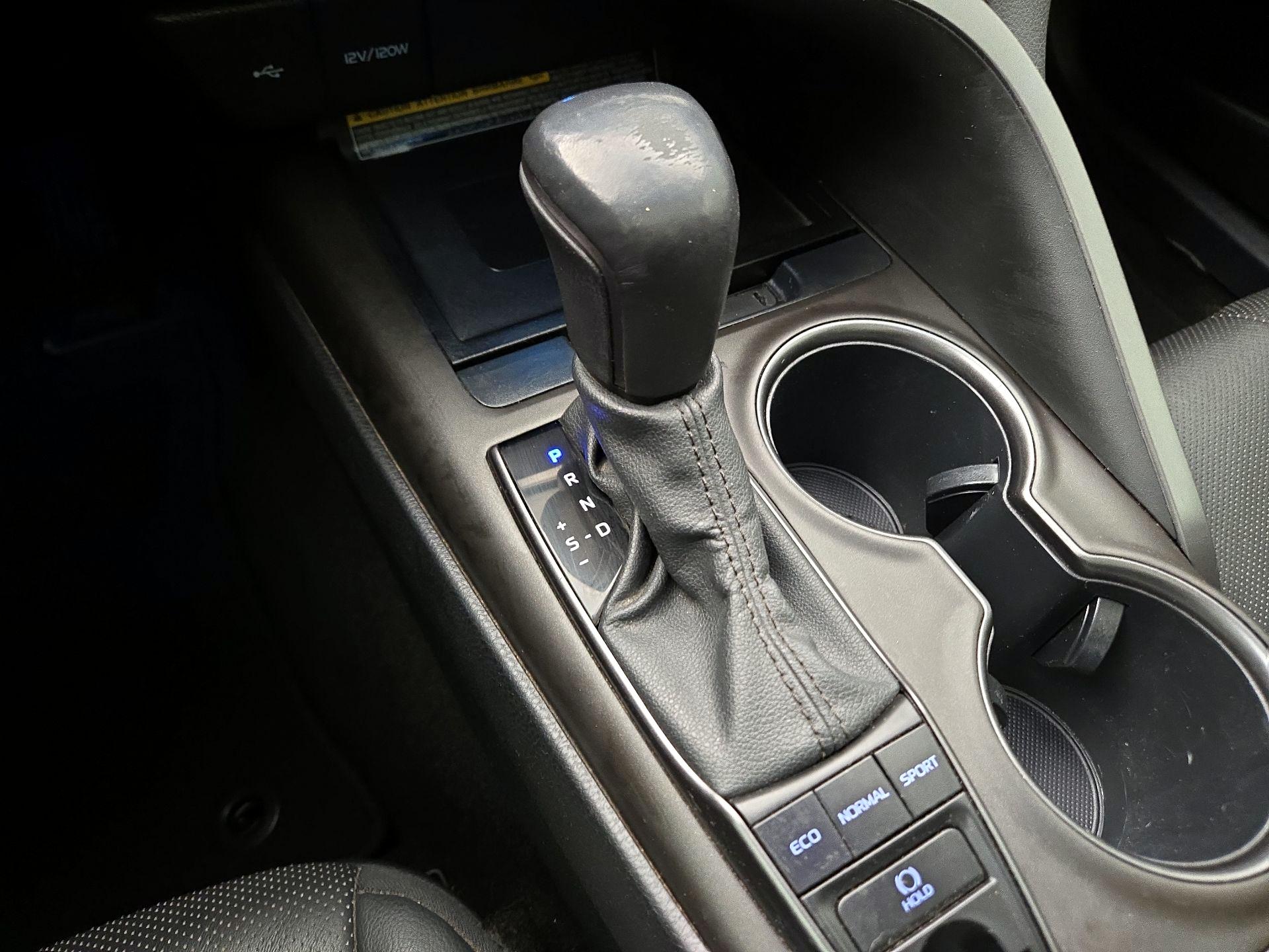 Thumbnail: 2021 Toyota Camry - 18