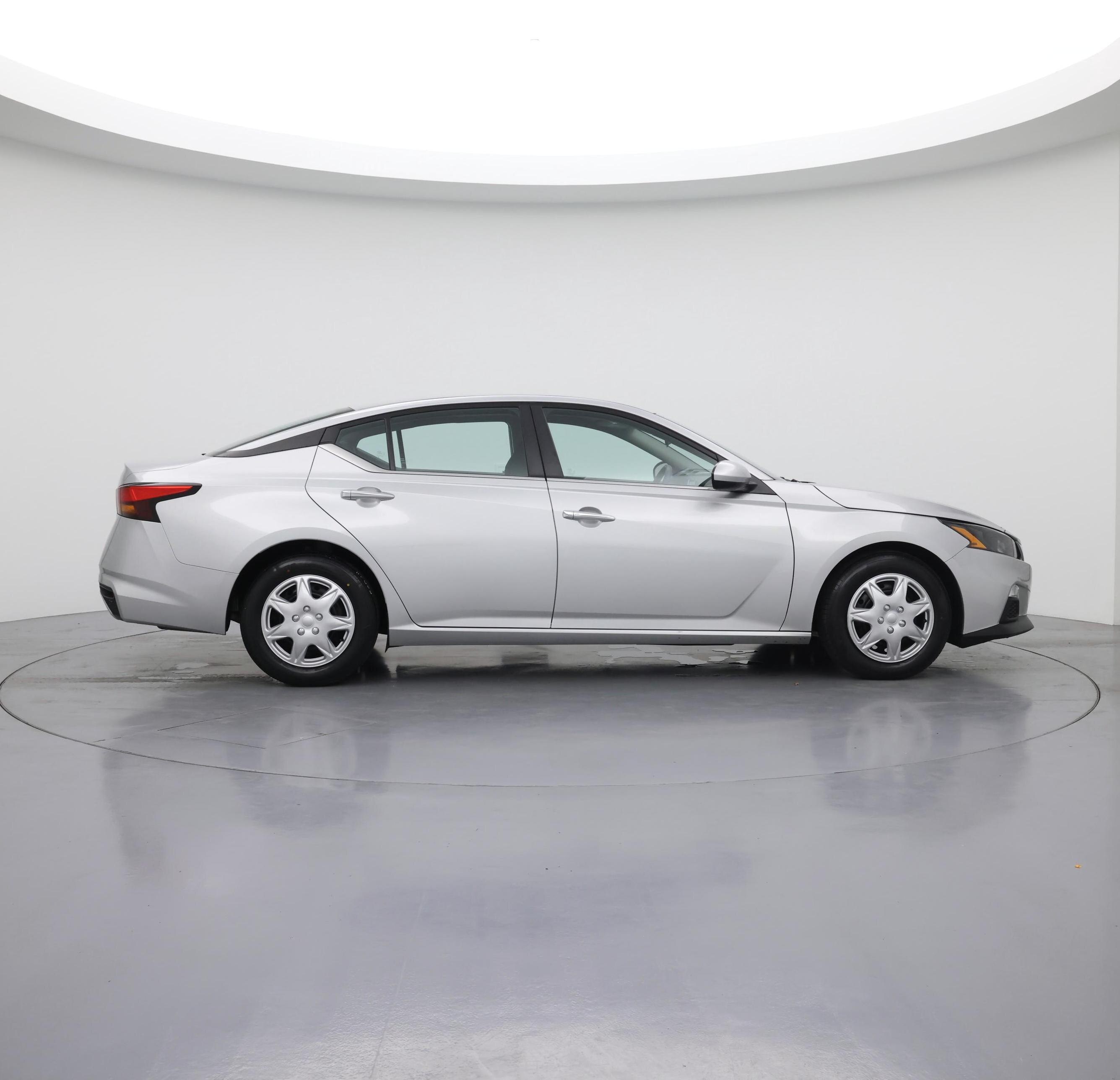 Thumbnail: 2022 Nissan Altima - 7