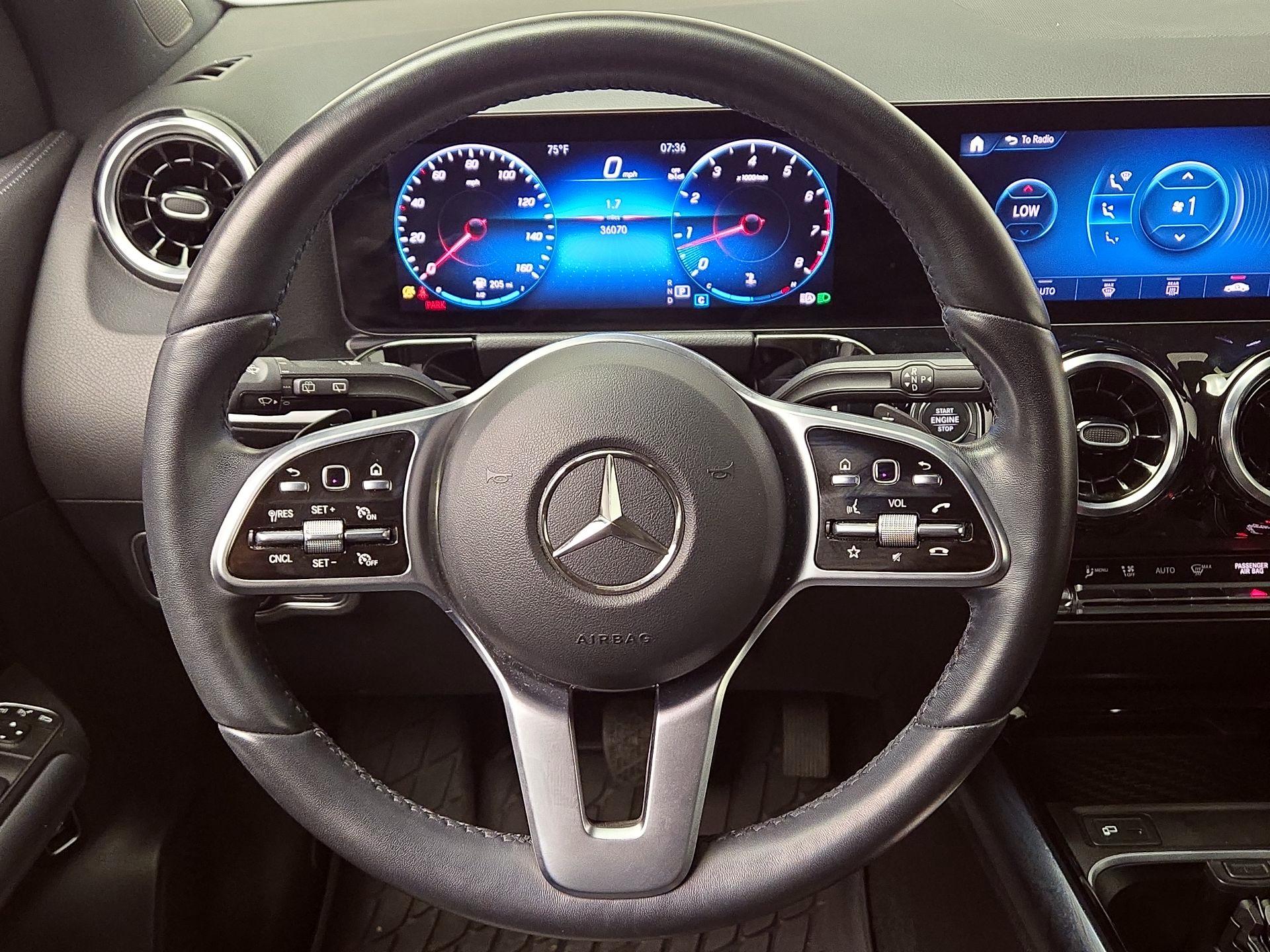 Thumbnail: 2023 Mercedes-Benz GLA - 10