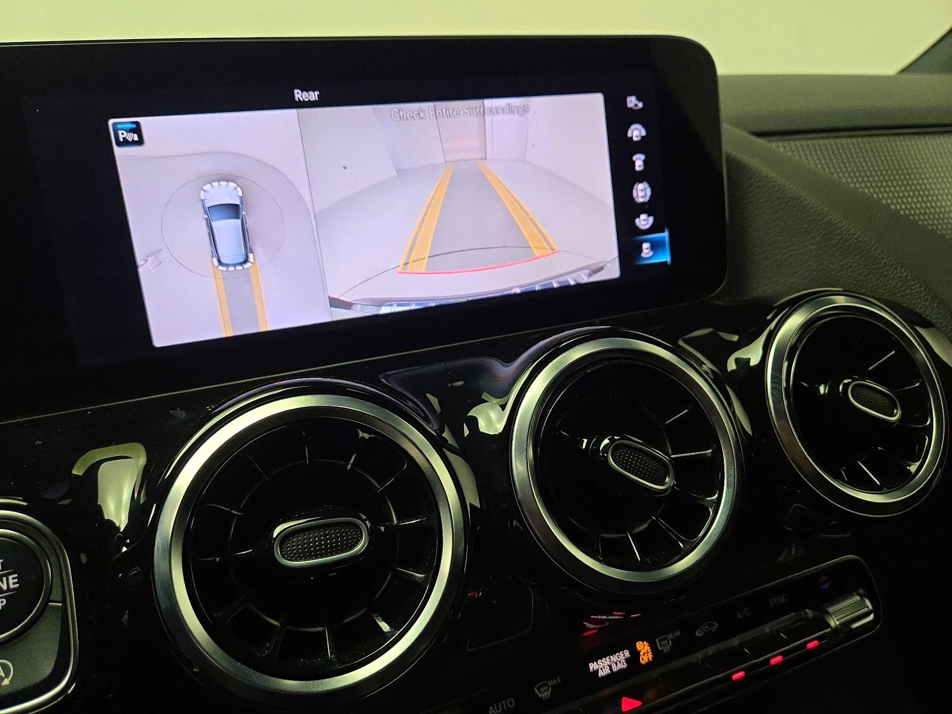 Thumbnail: 2023 Mercedes-Benz GLA - 14