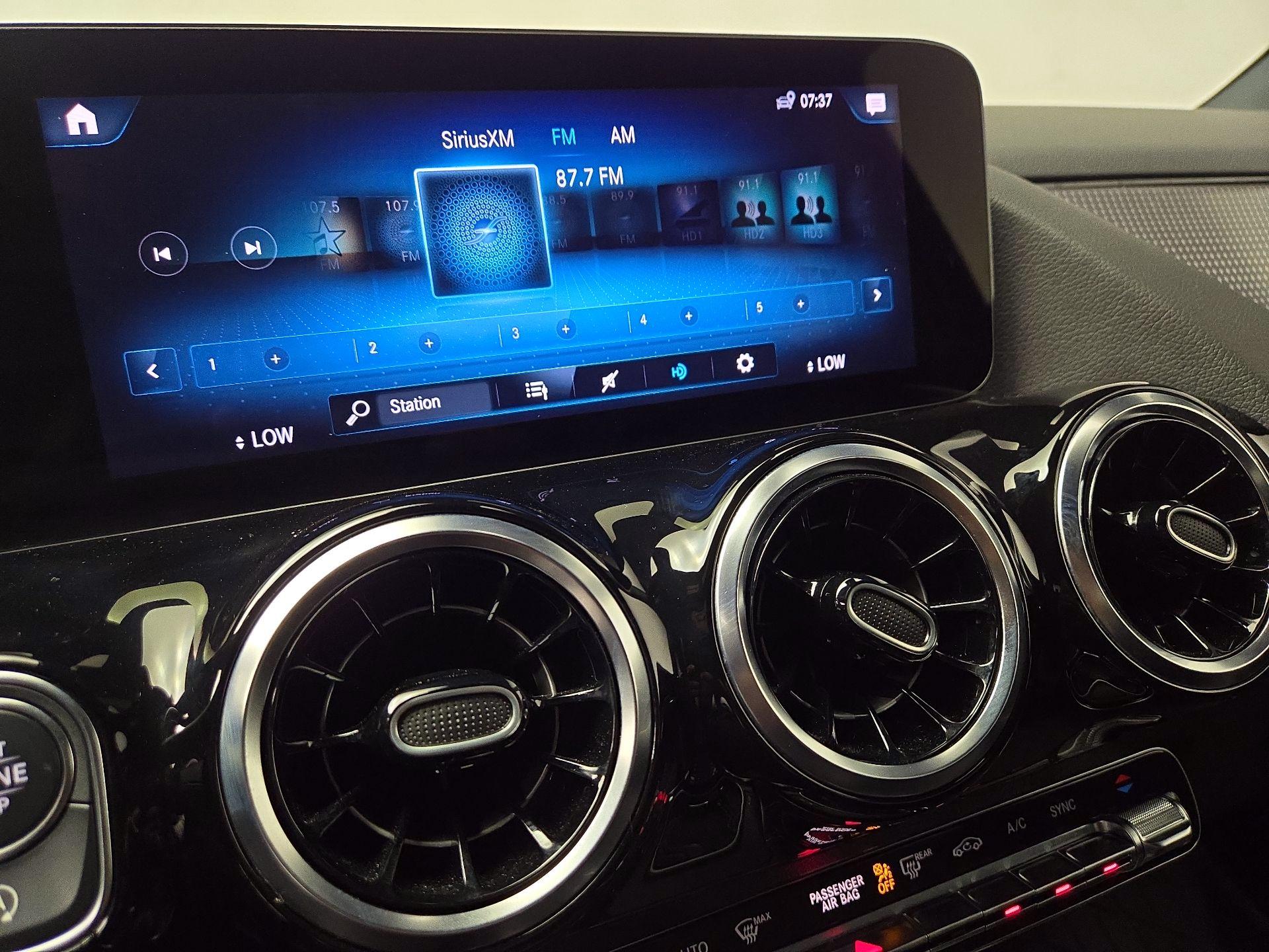 Thumbnail: 2023 Mercedes-Benz GLA - 15