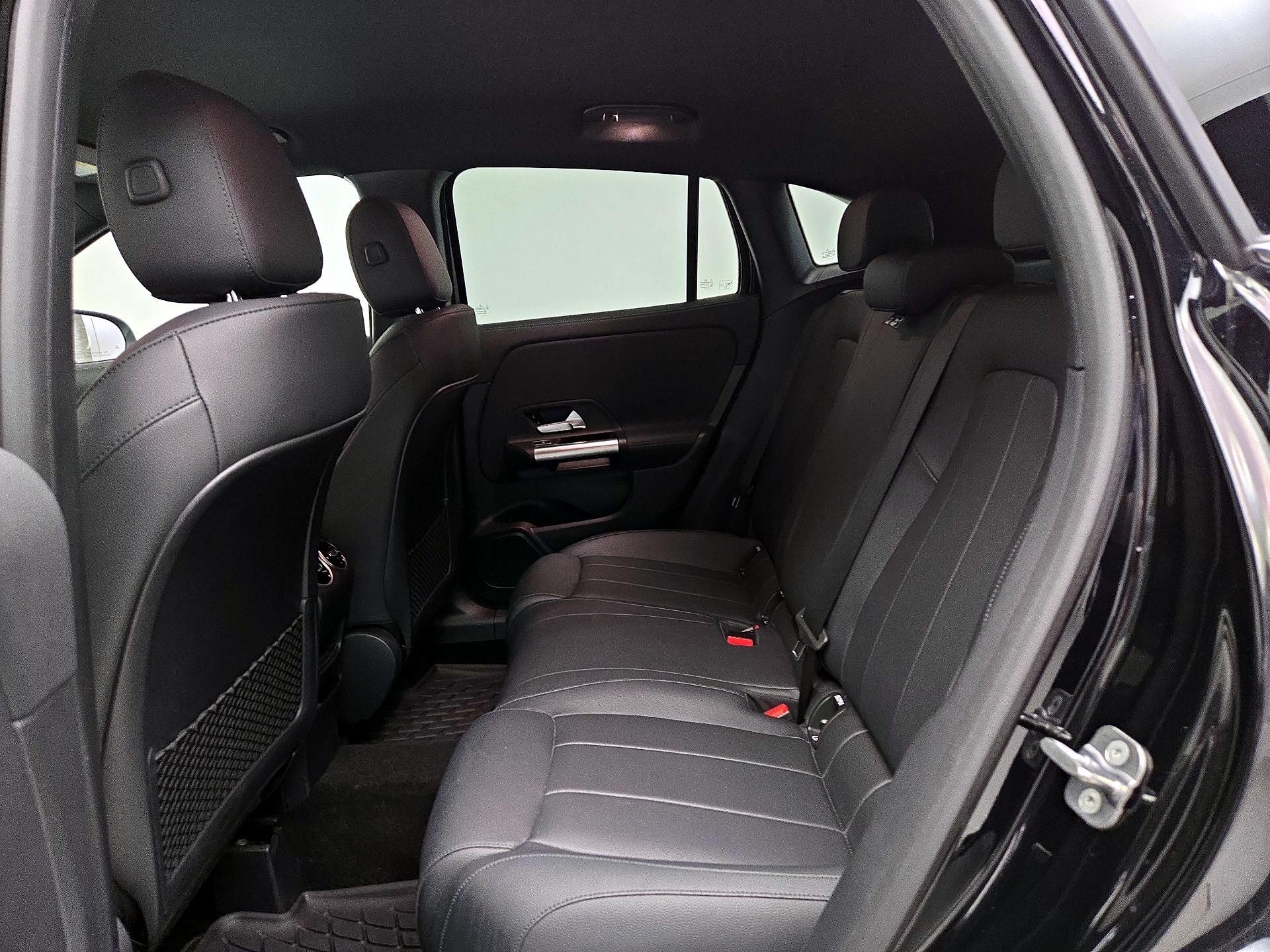 Thumbnail: 2023 Mercedes-Benz GLA - 19