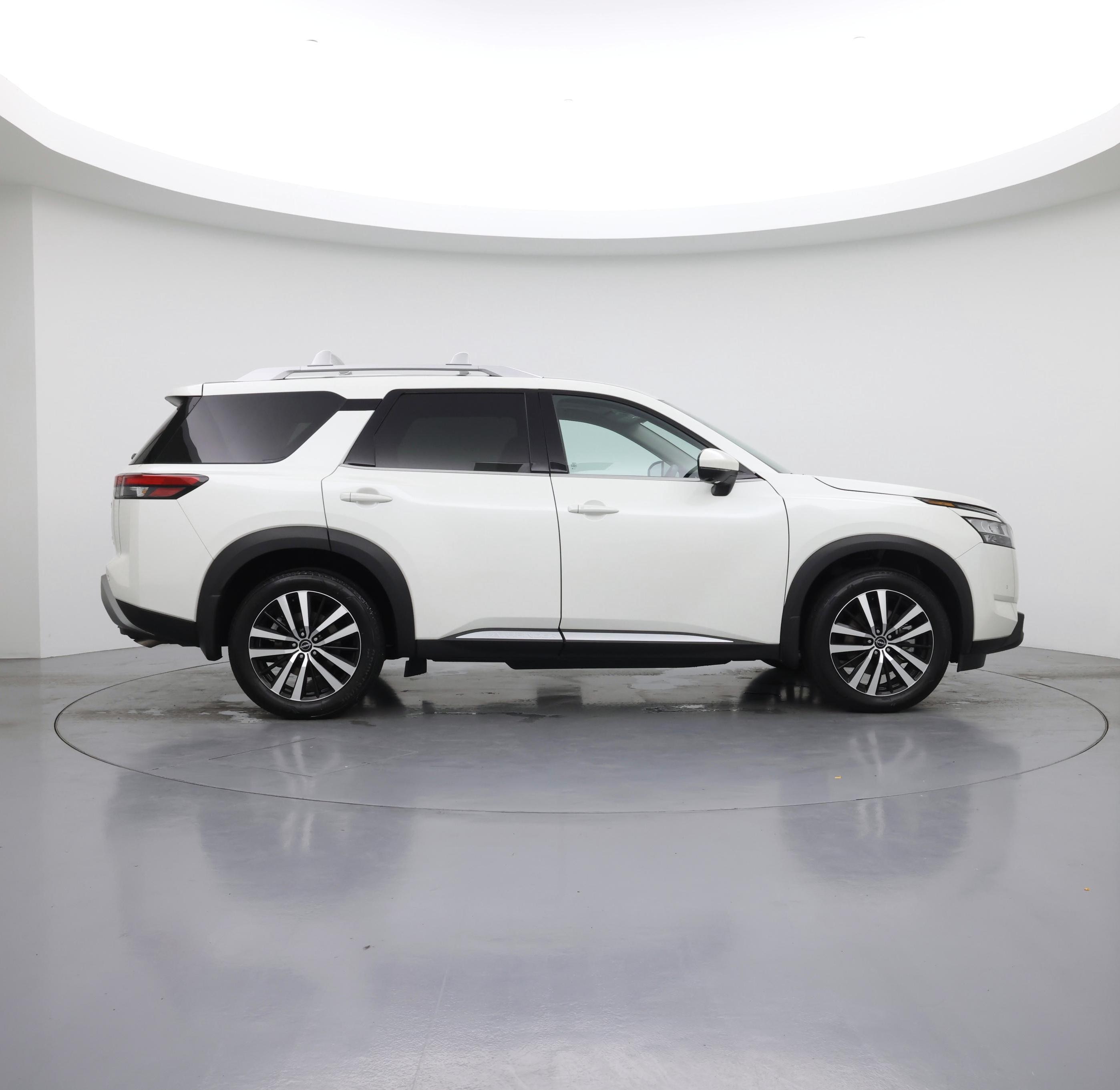 Thumbnail: 2024 Nissan Pathfinder - 7