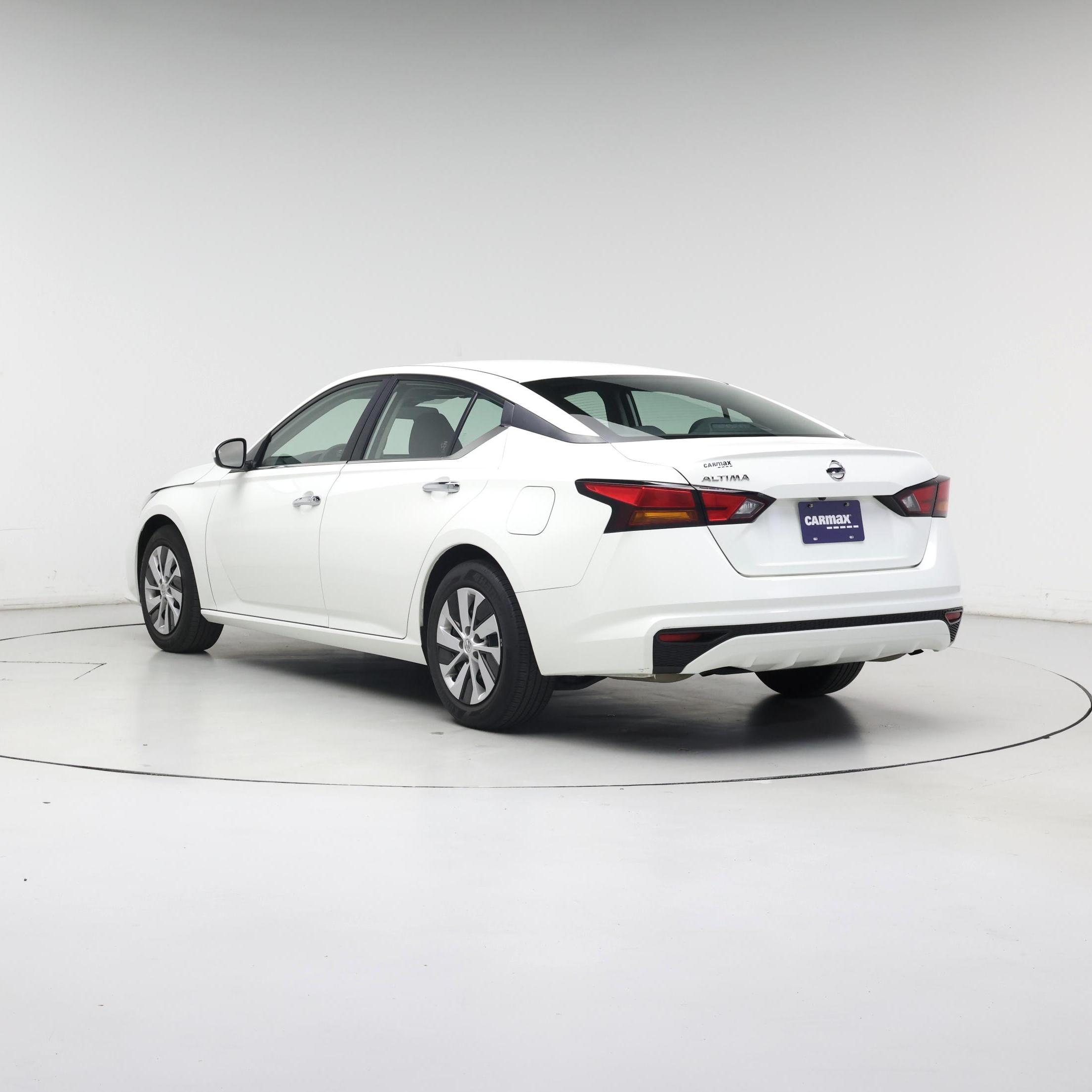 Thumbnail: 2022 Nissan Altima - 2