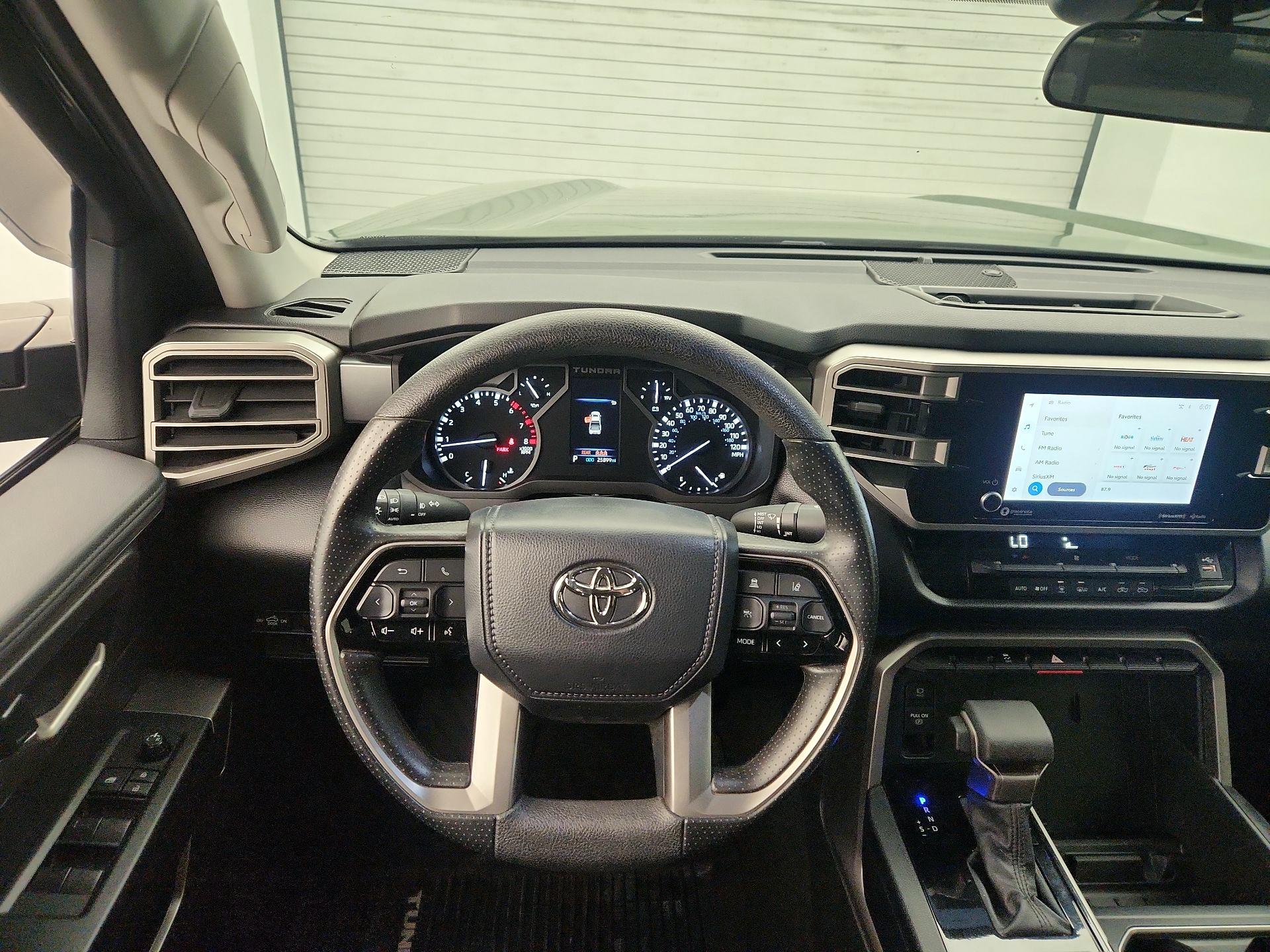 Thumbnail: 2022 Toyota Tundra - 10