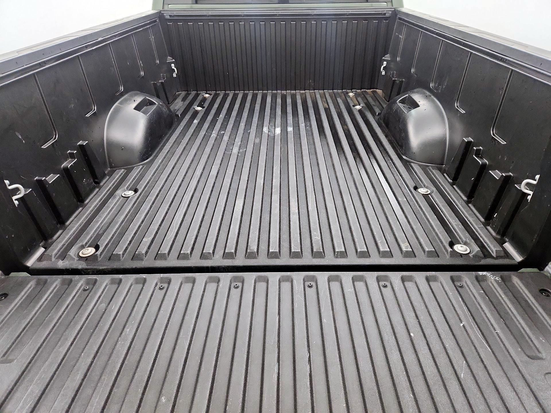 Thumbnail: 2022 Toyota Tundra - 19