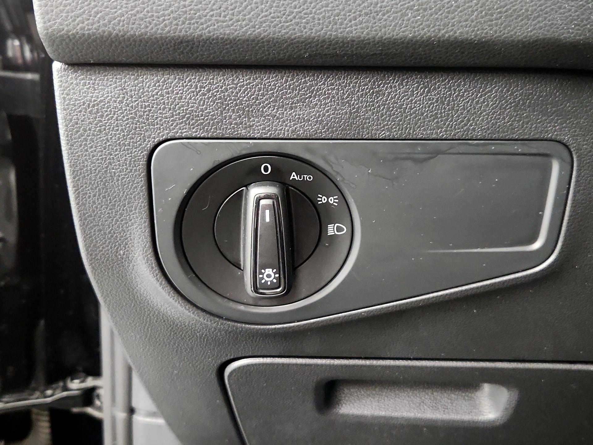 Thumbnail: 2022 Volkswagen Tiguan - 13