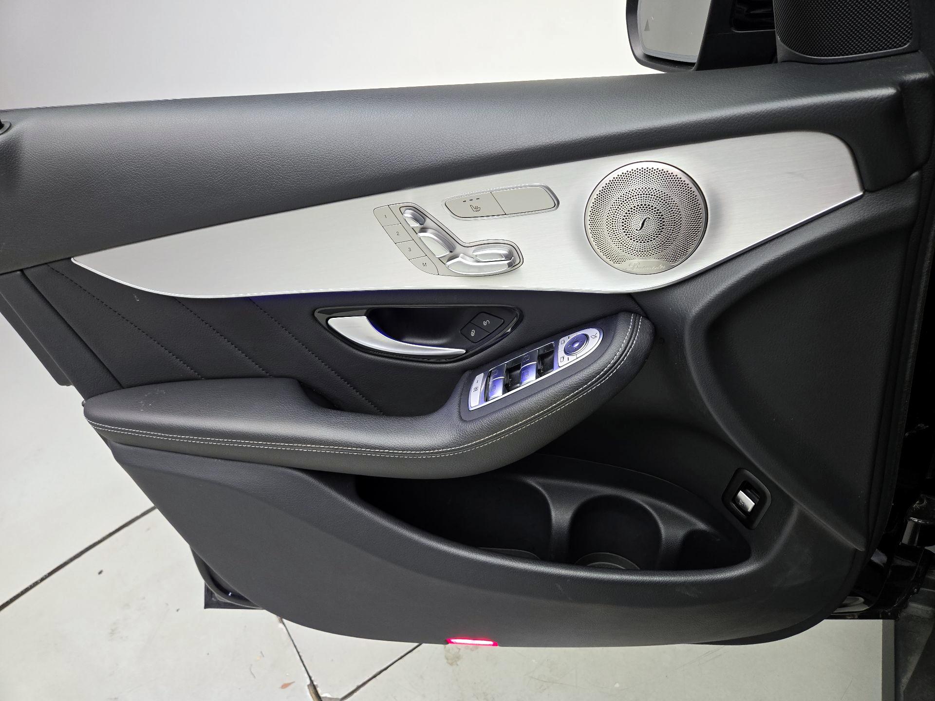 Thumbnail: 2021 Mercedes-Benz GLC - 12