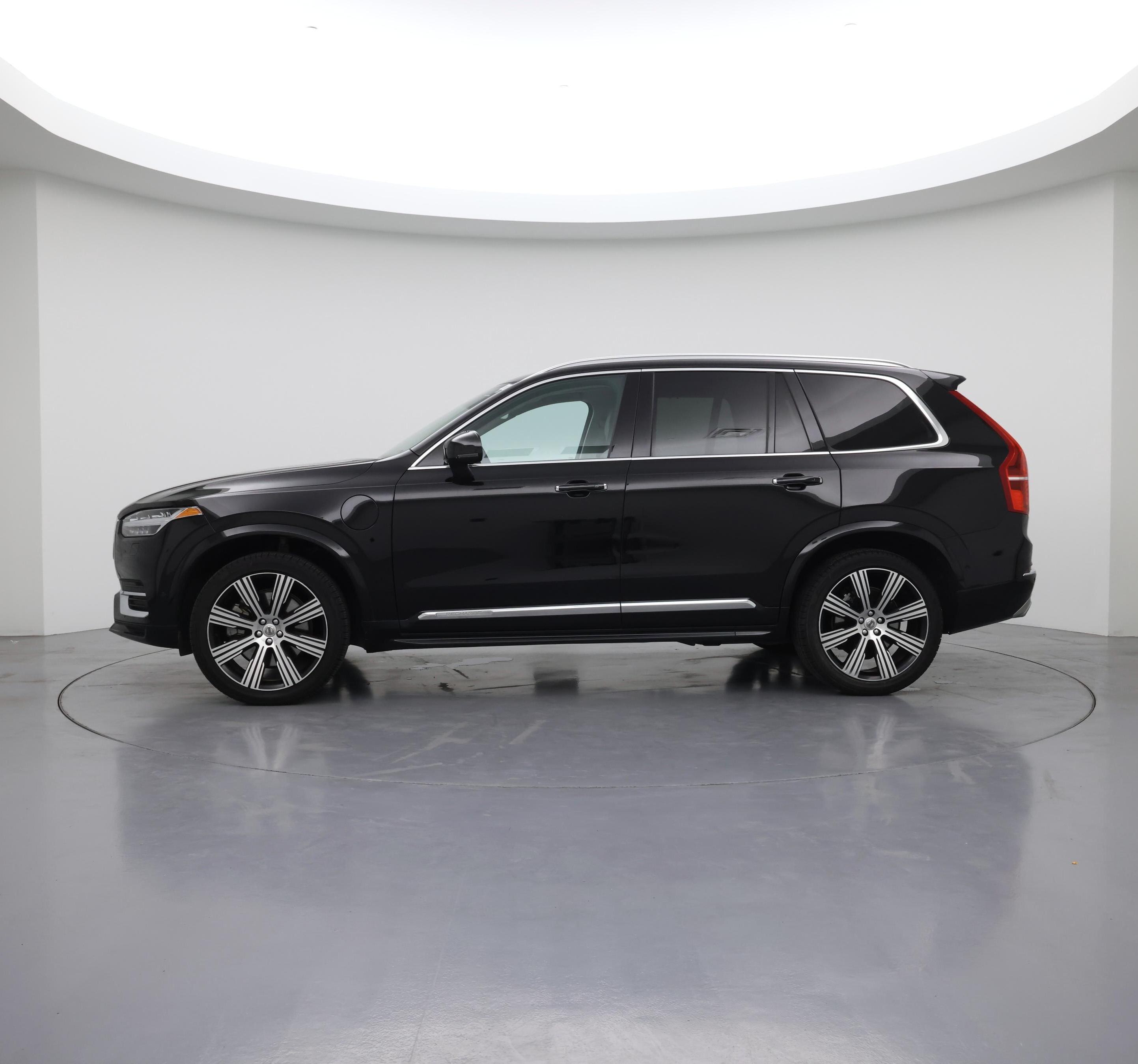 Thumbnail: 2021 Volvo XC90 - 3
