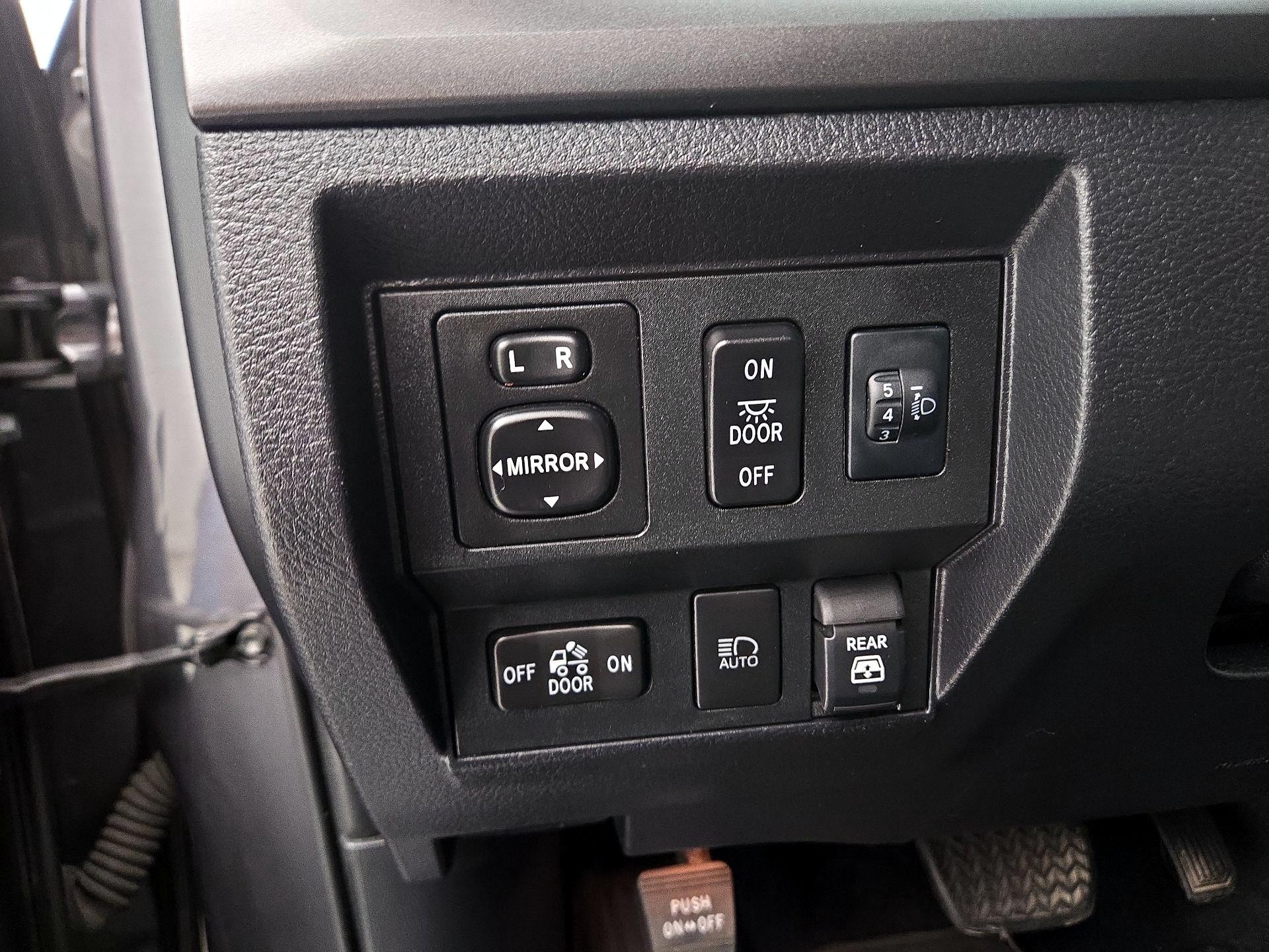 Thumbnail: 2021 Toyota Tundra - 13