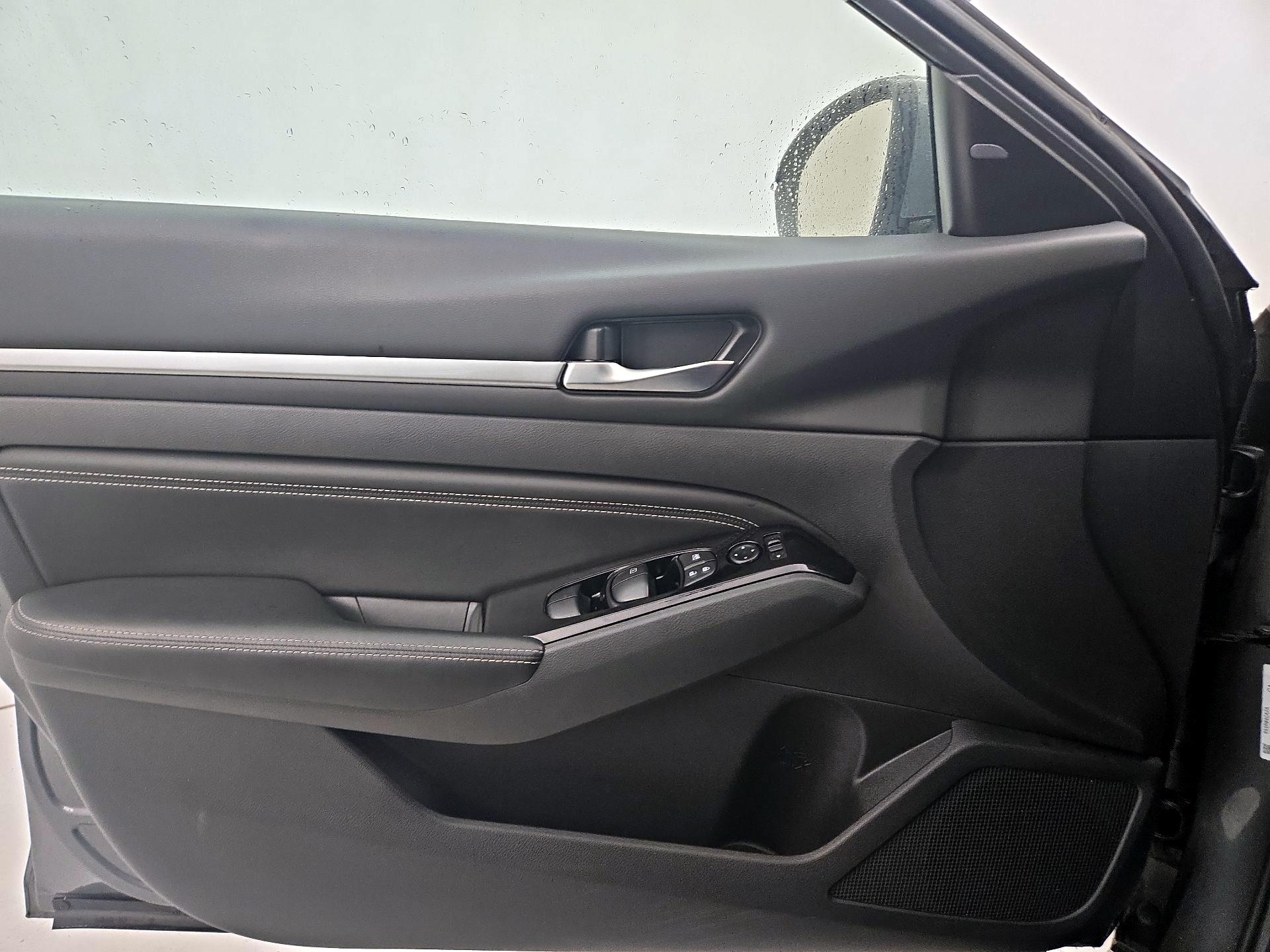 Thumbnail: 2022 Nissan Altima - 12