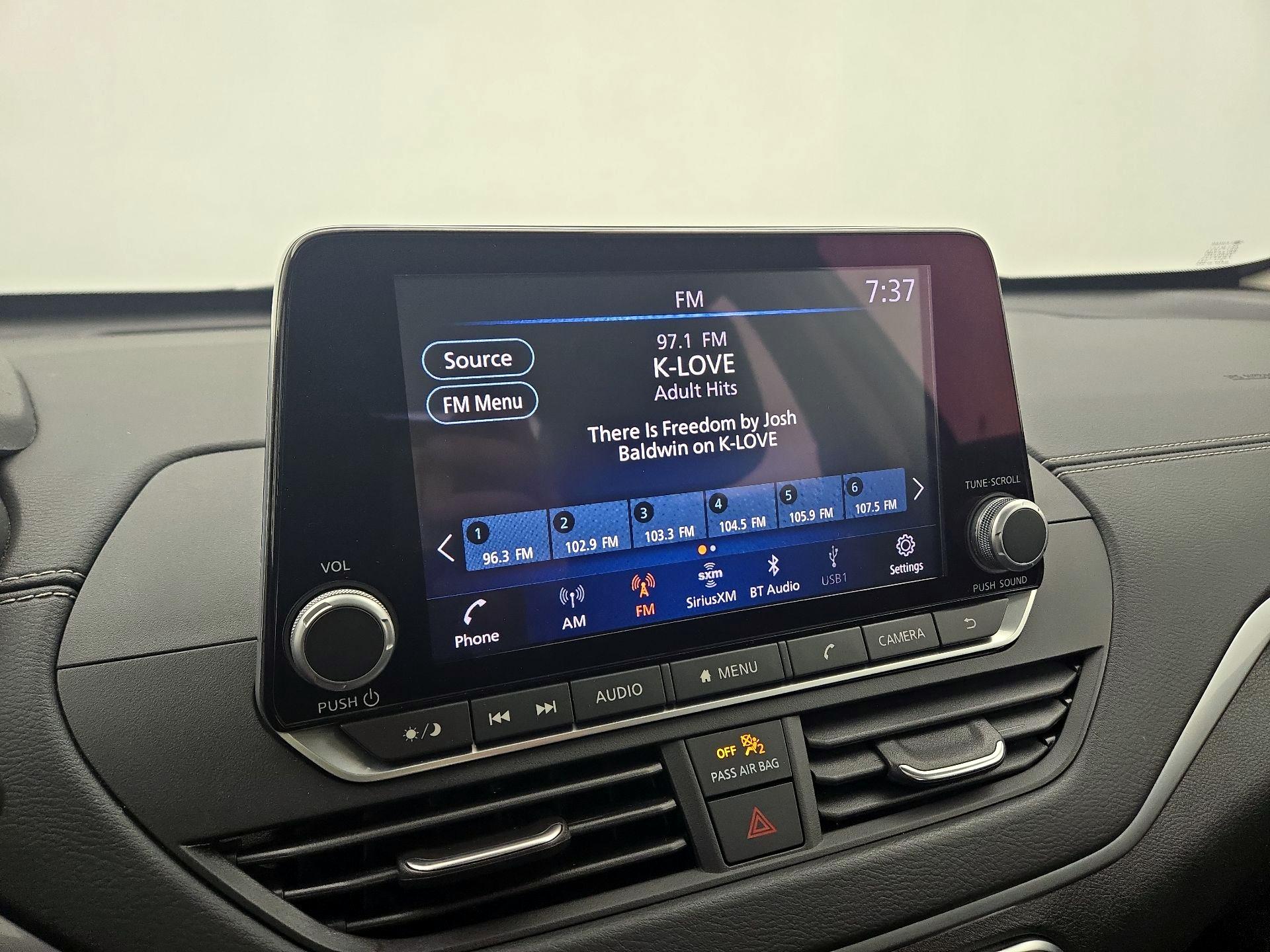 Thumbnail: 2022 Nissan Altima - 15