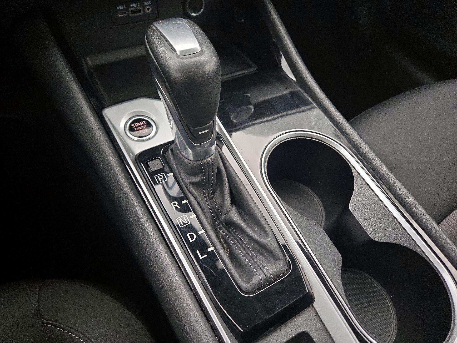 Thumbnail: 2022 Nissan Altima - 17