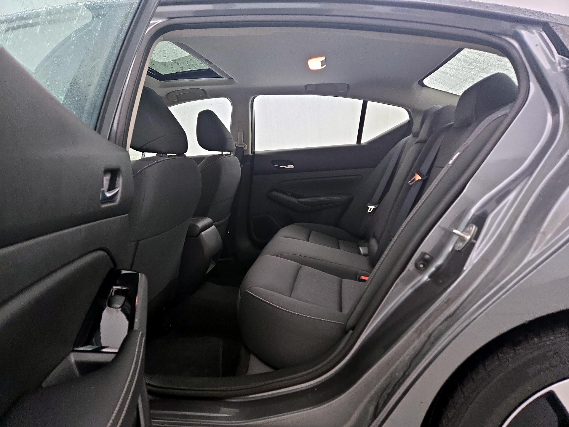 Thumbnail: 2022 Nissan Altima - 20