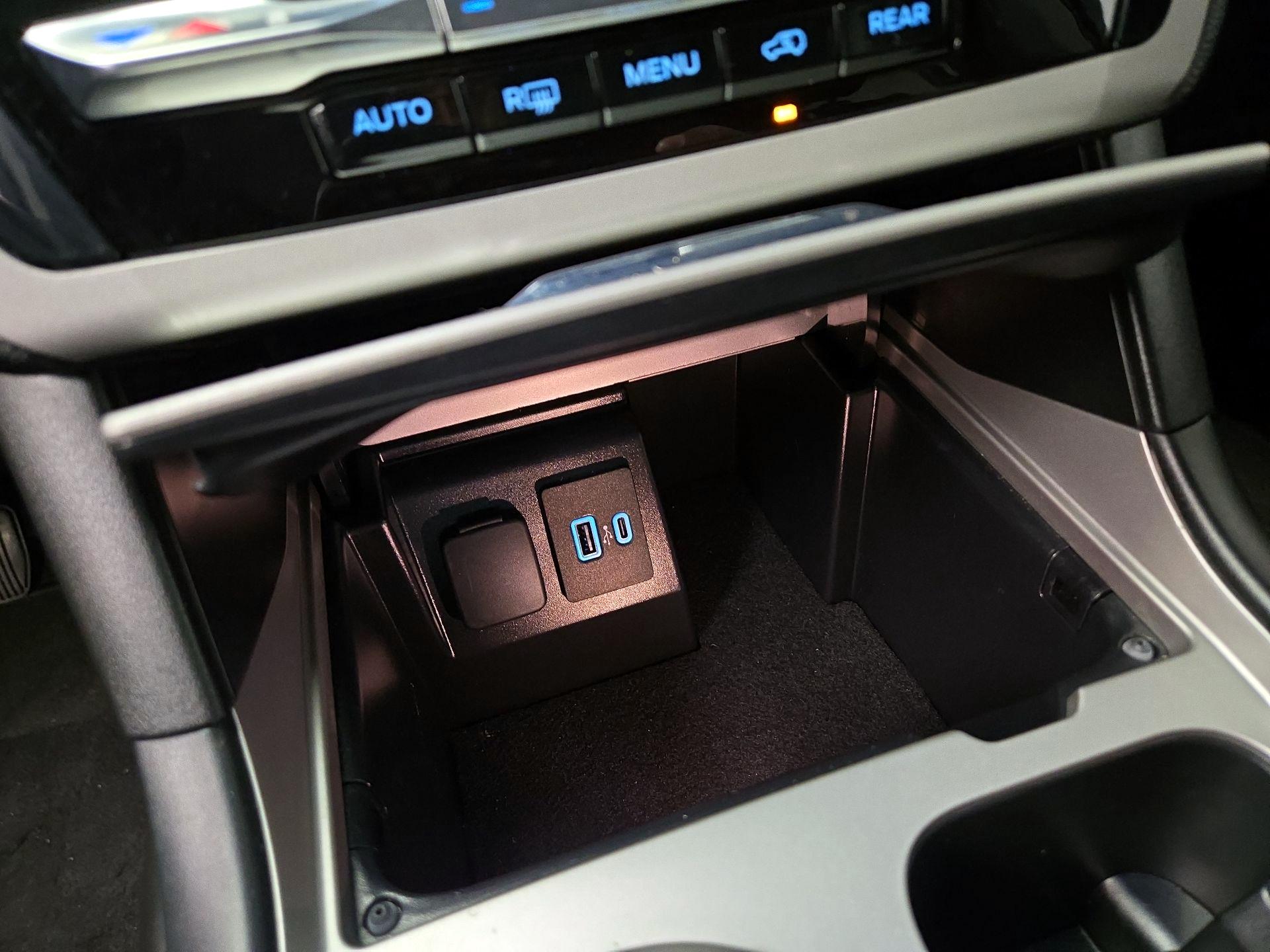 Thumbnail: 2023 Ford Explorer - 18