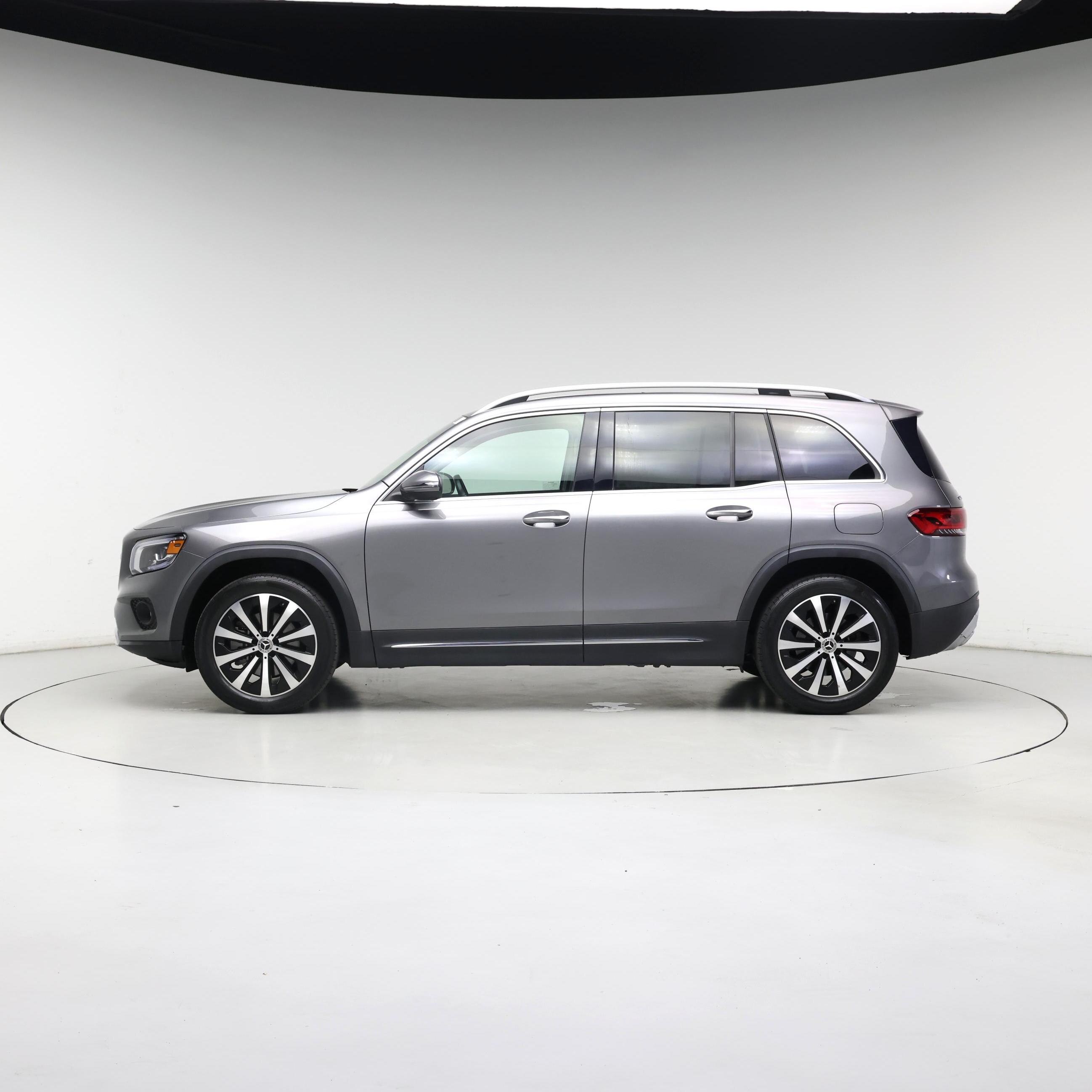 Thumbnail: 2021 Mercedes-Benz GLB - 3