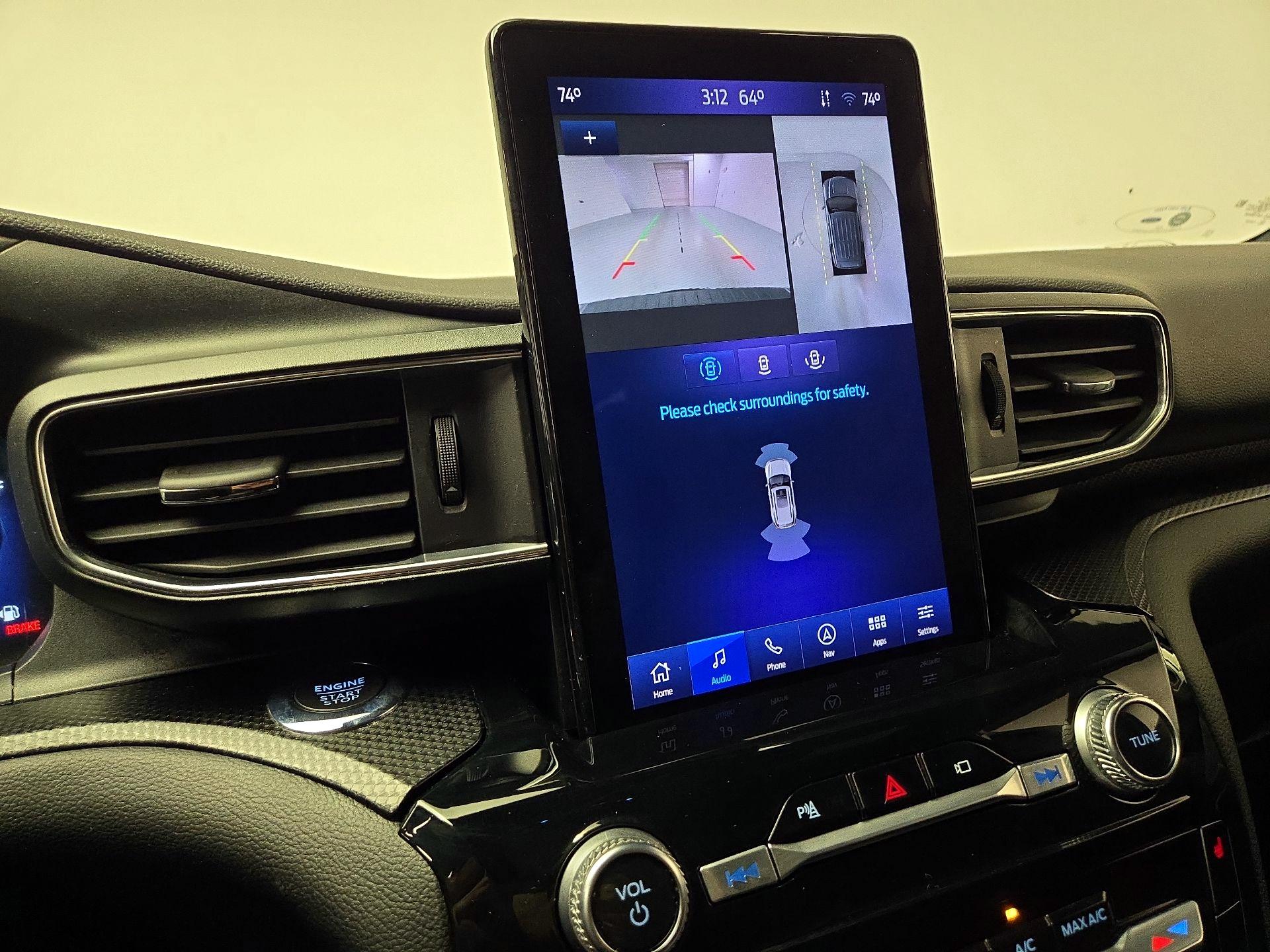 Thumbnail: 2022 Ford Explorer - 15