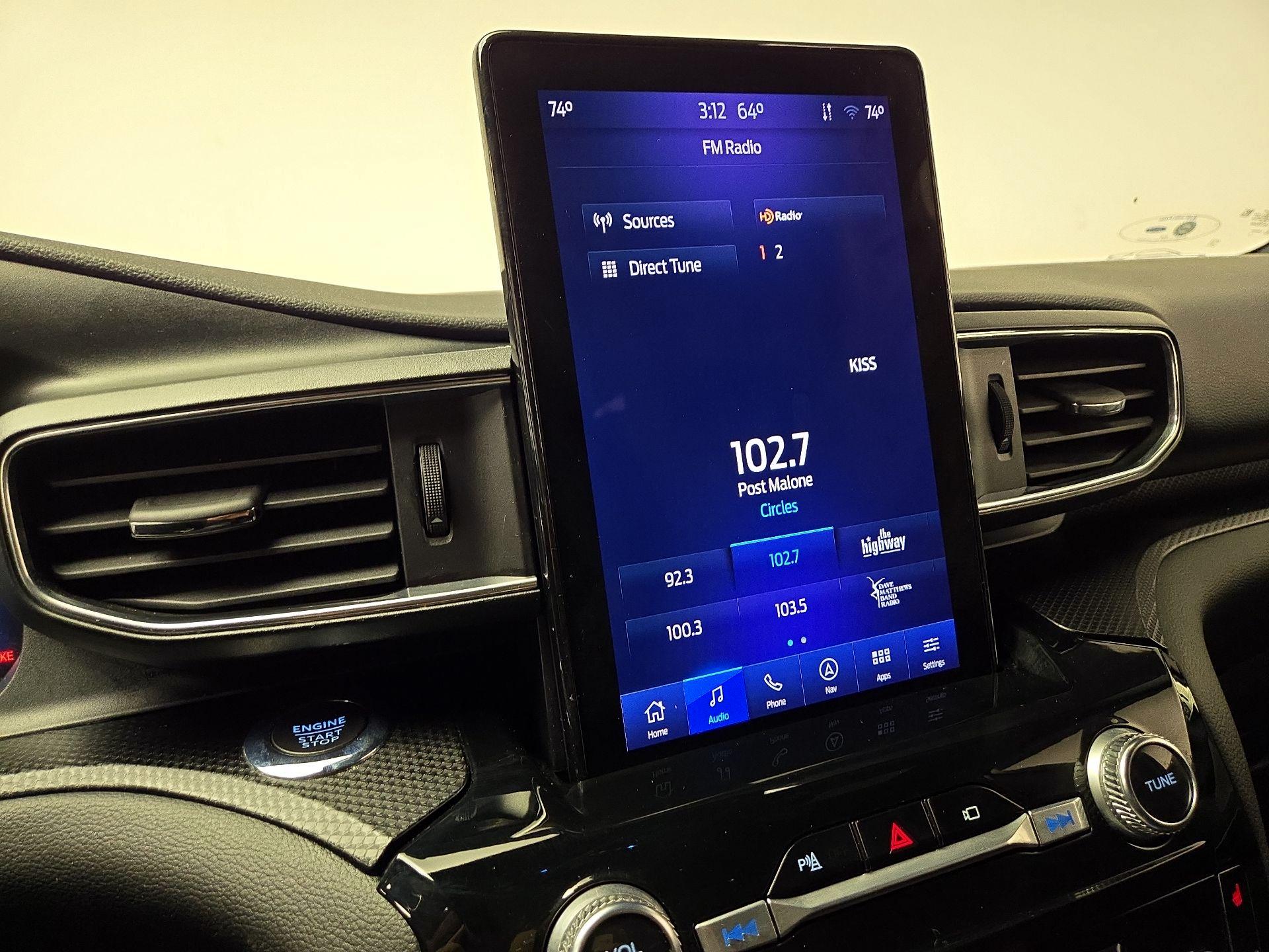 Thumbnail: 2022 Ford Explorer - 16