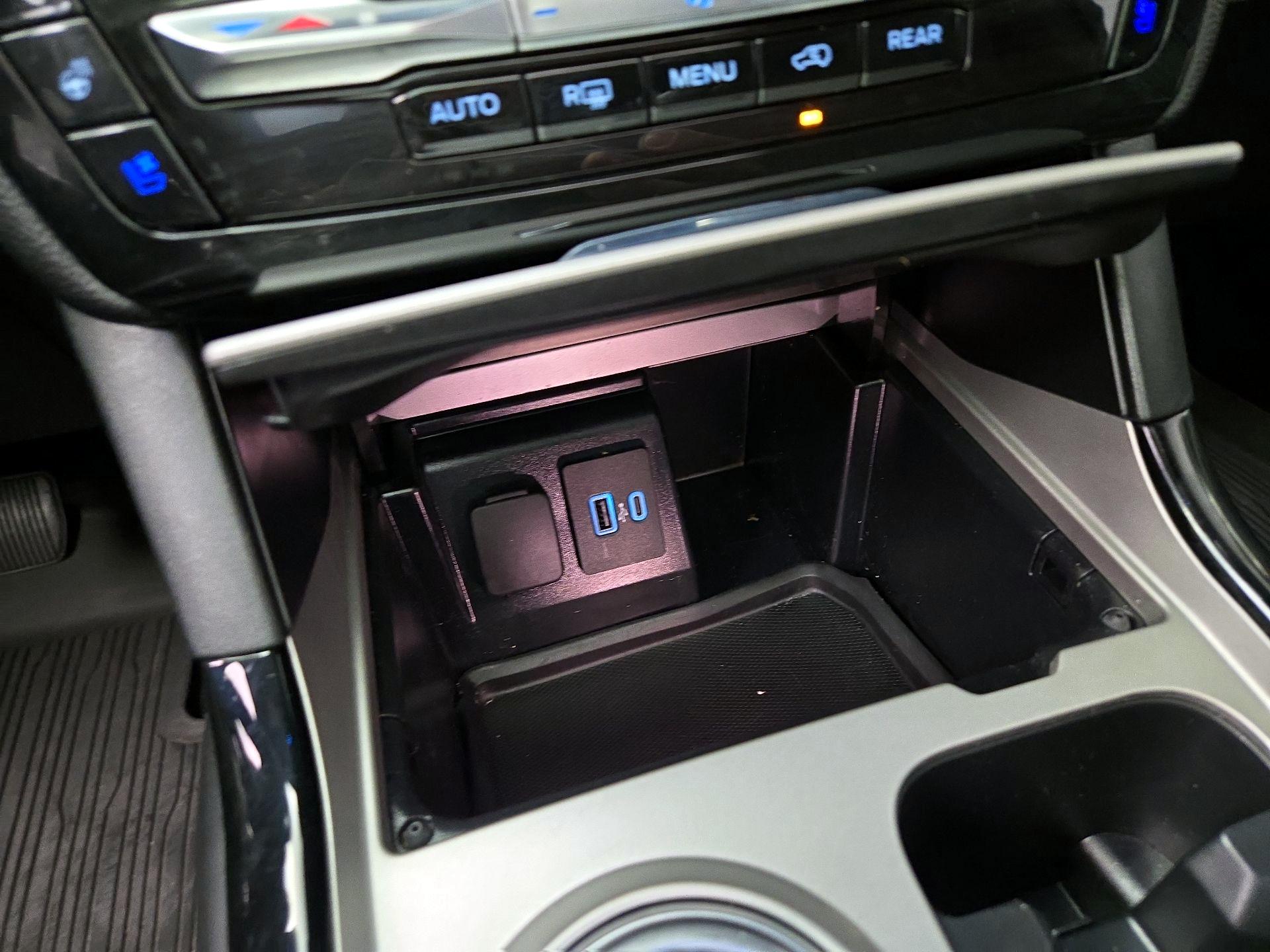 Thumbnail: 2022 Ford Explorer - 19